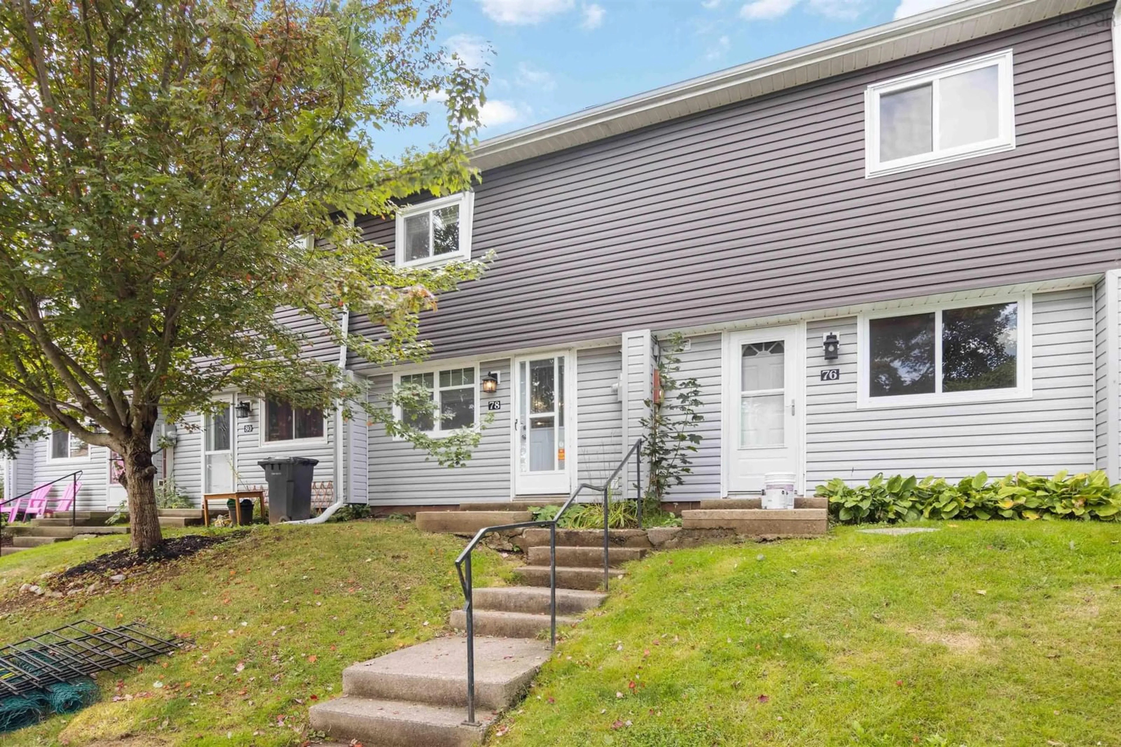 Home with vinyl exterior material, street for 78 Cavendish Road, Halifax Nova Scotia B3P 2J7