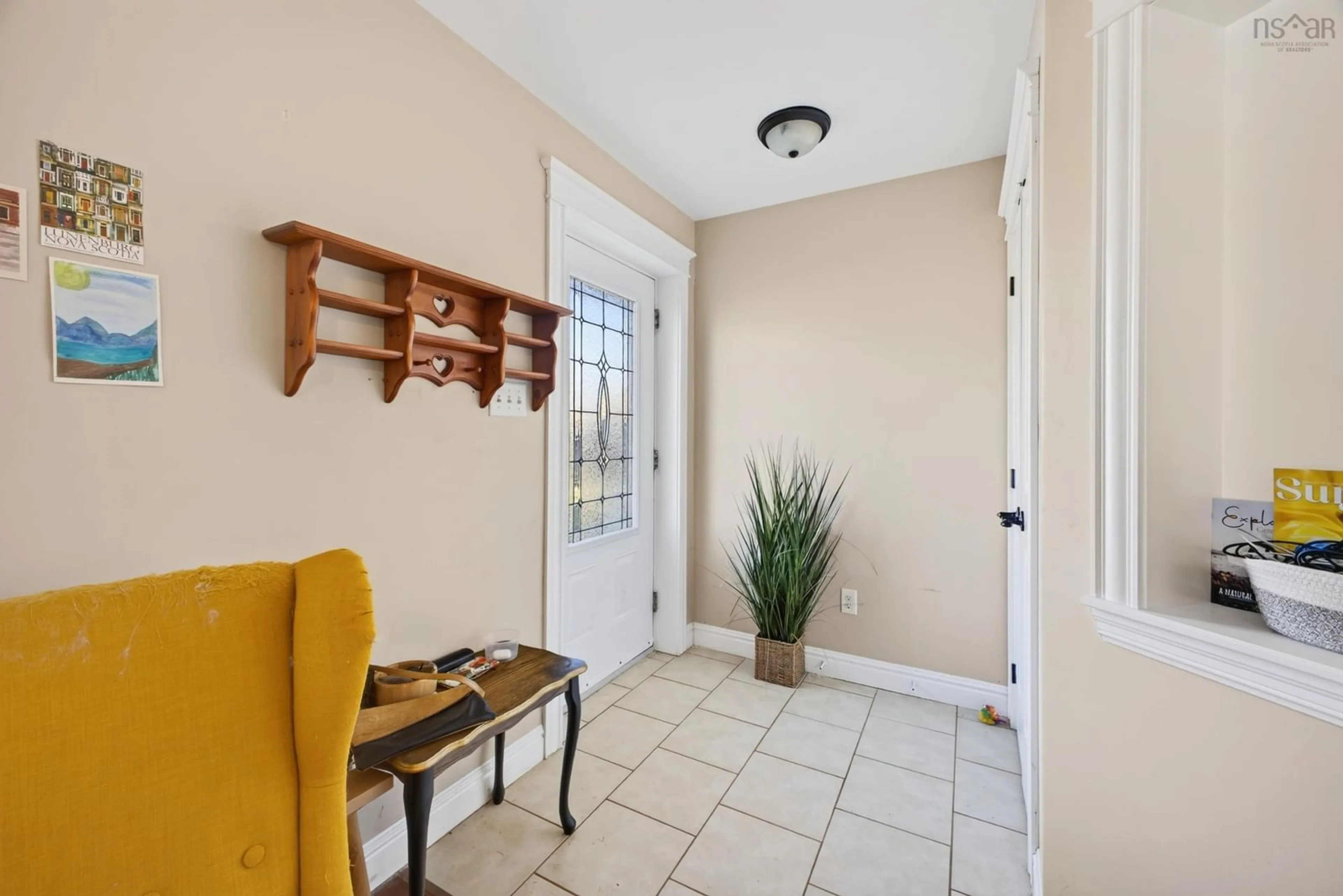 Indoor entryway for 24 Justamere Dr, Bible Hill Nova Scotia B2N 0G1