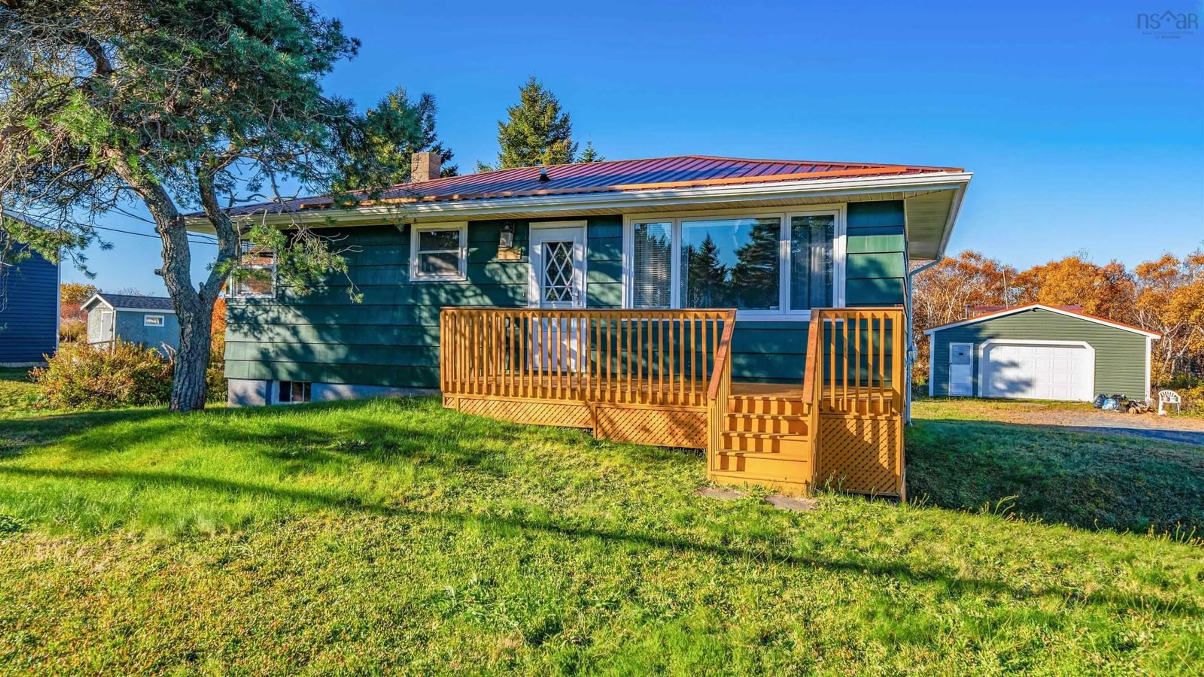 Home with vinyl exterior material, unknown for 1487 Terence Bay Rd, Terence Bay Nova Scotia B3T 2B4