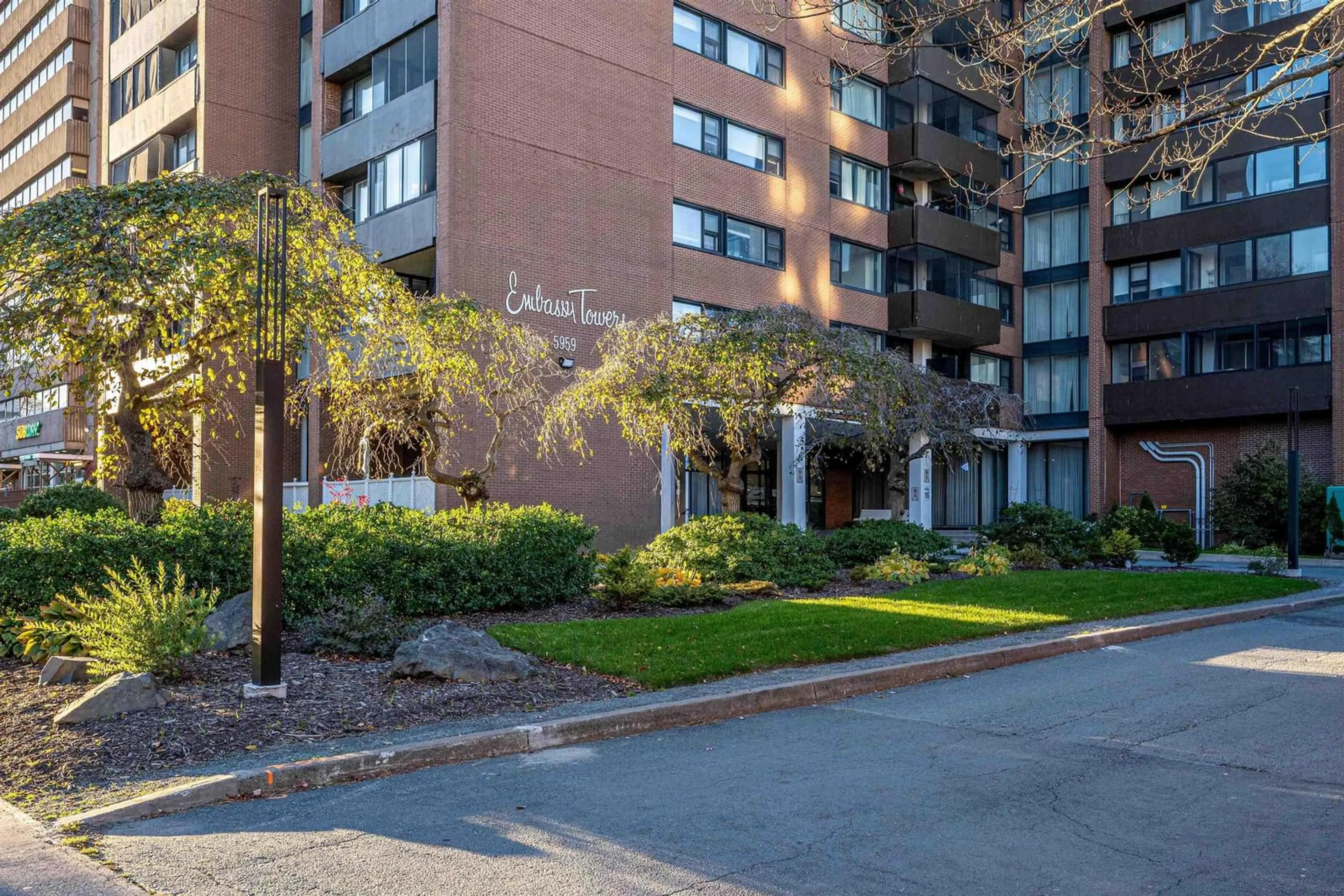 Patio, street for 5959 Spring Garden Rd #1409, Halifax Nova Scotia B3H 1Y5