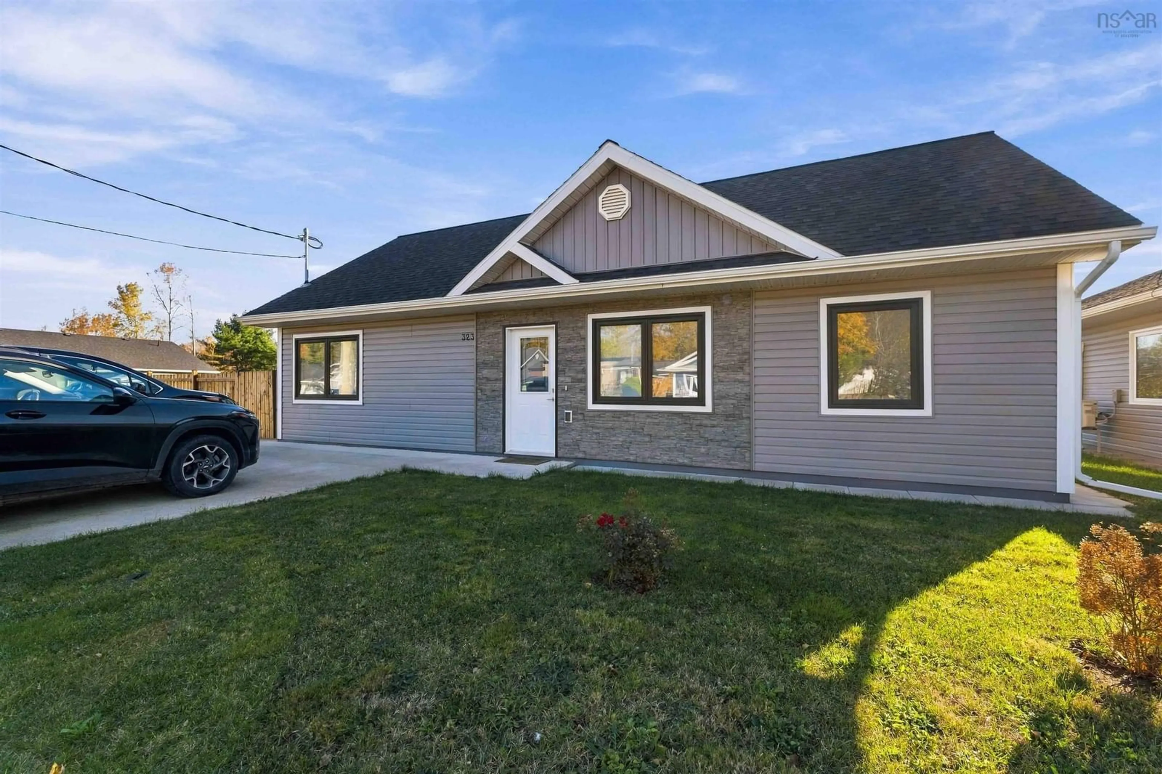 Home with vinyl exterior material, street for 323 Nichols Ave, North Kentville Nova Scotia B4N 3V7