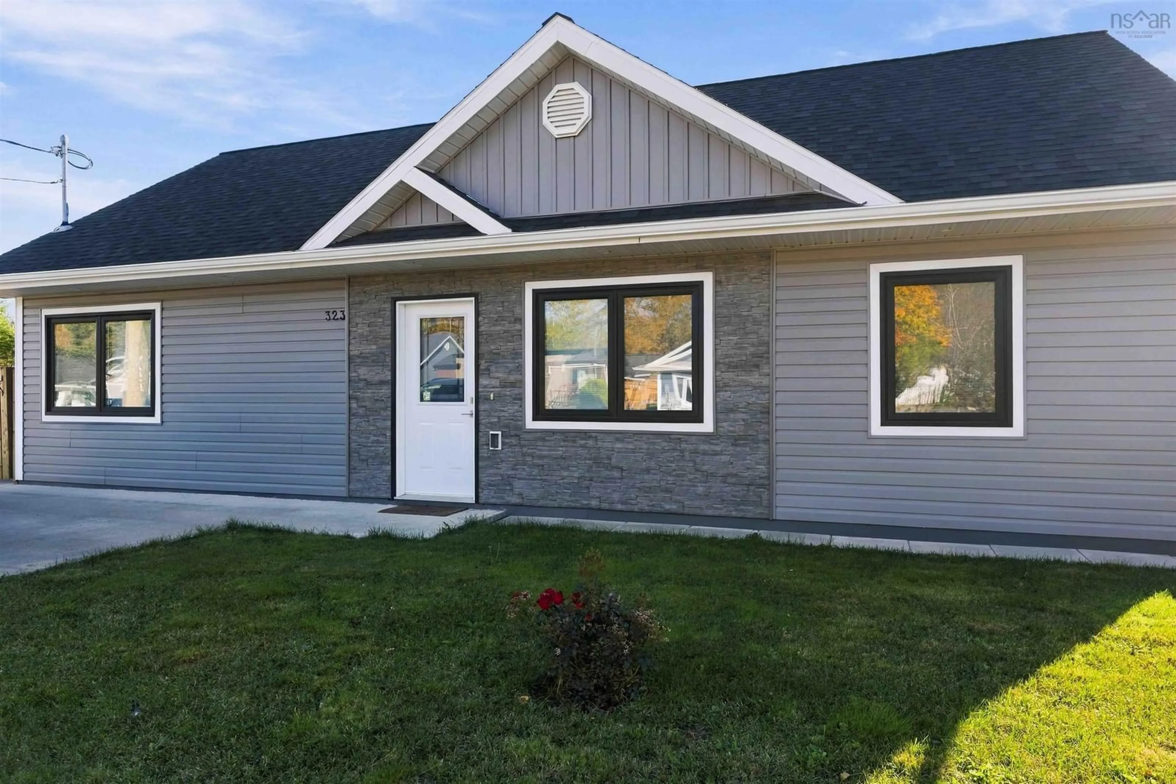 Home with vinyl exterior material, street for 323 Nichols Ave, North Kentville Nova Scotia B4N 3V7