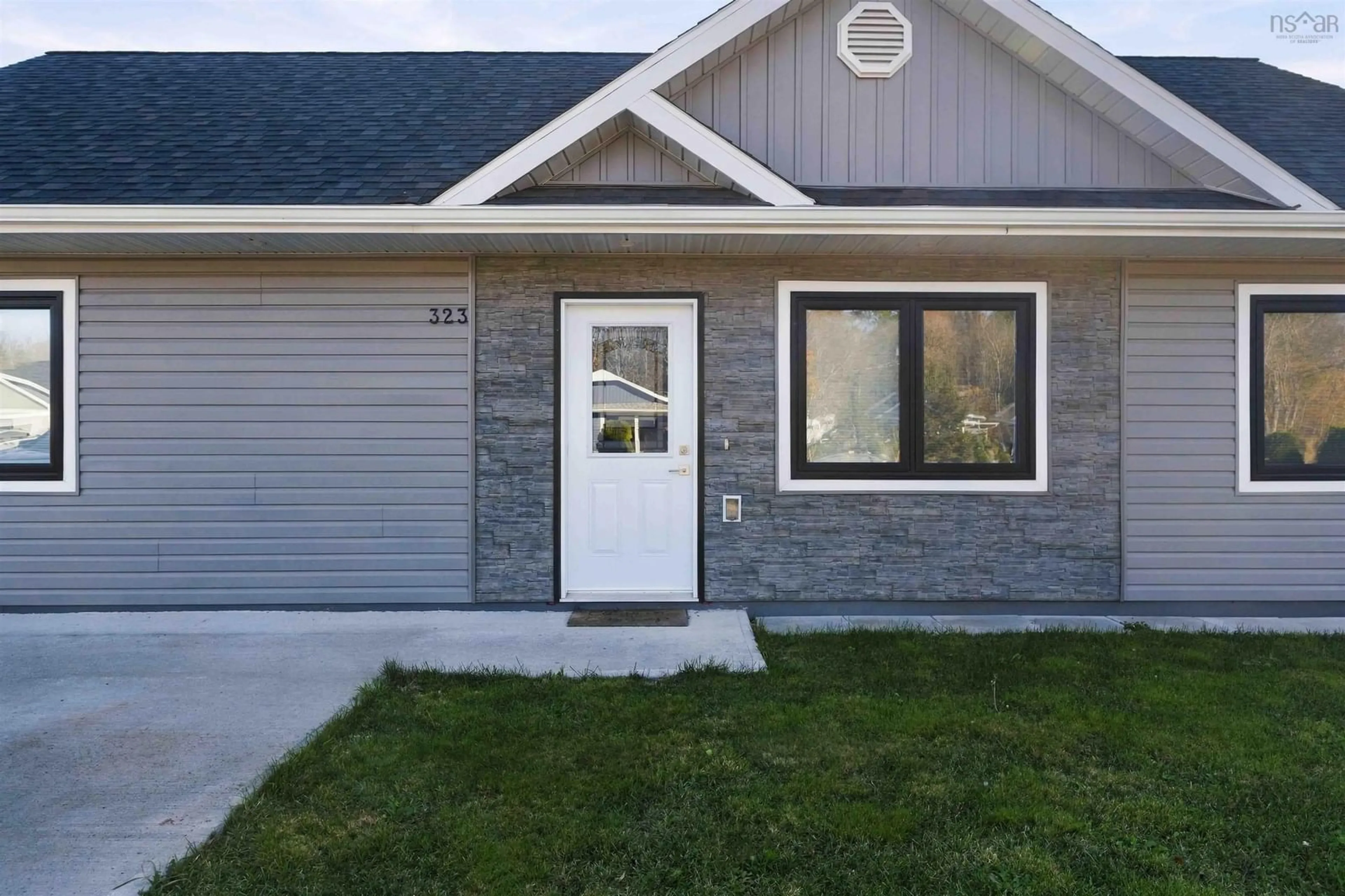 Home with vinyl exterior material, street for 323 Nichols Ave, North Kentville Nova Scotia B4N 3V7