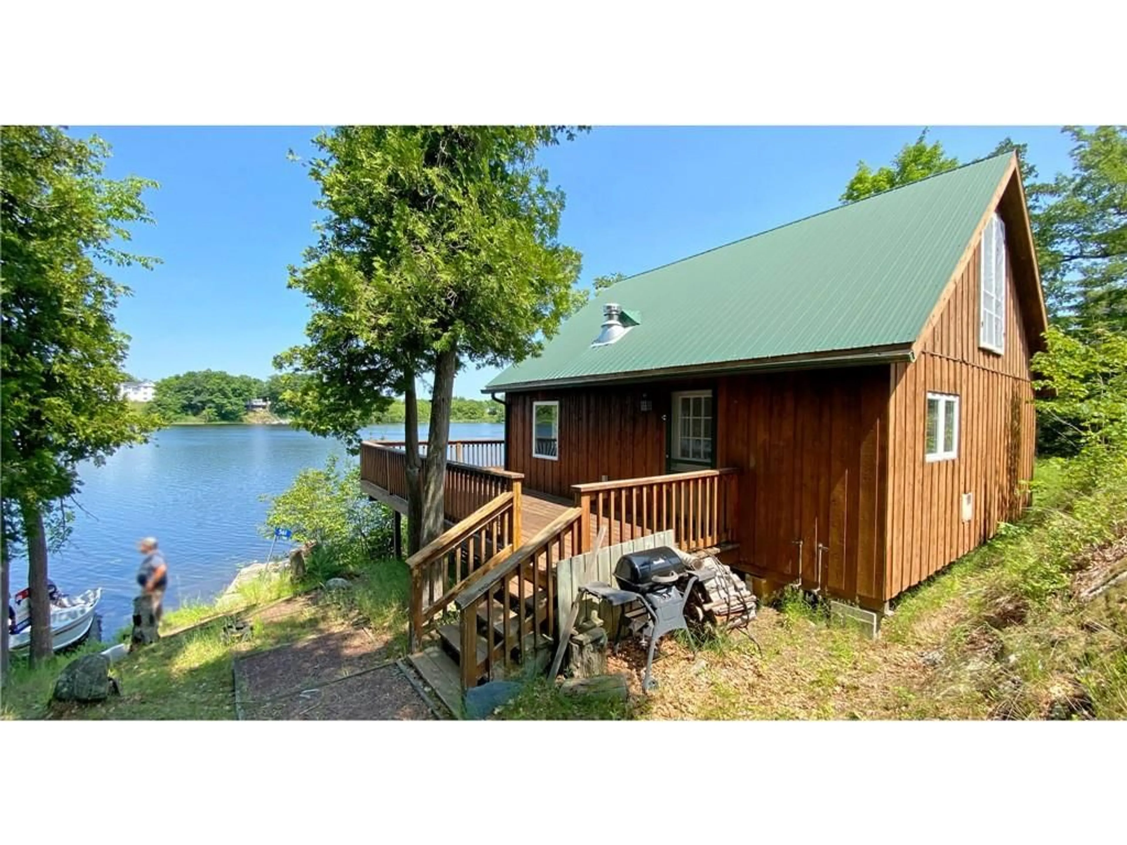 Shed for 561 GRACEYS Island, Sharbot Lake Ontario K0H 2P0