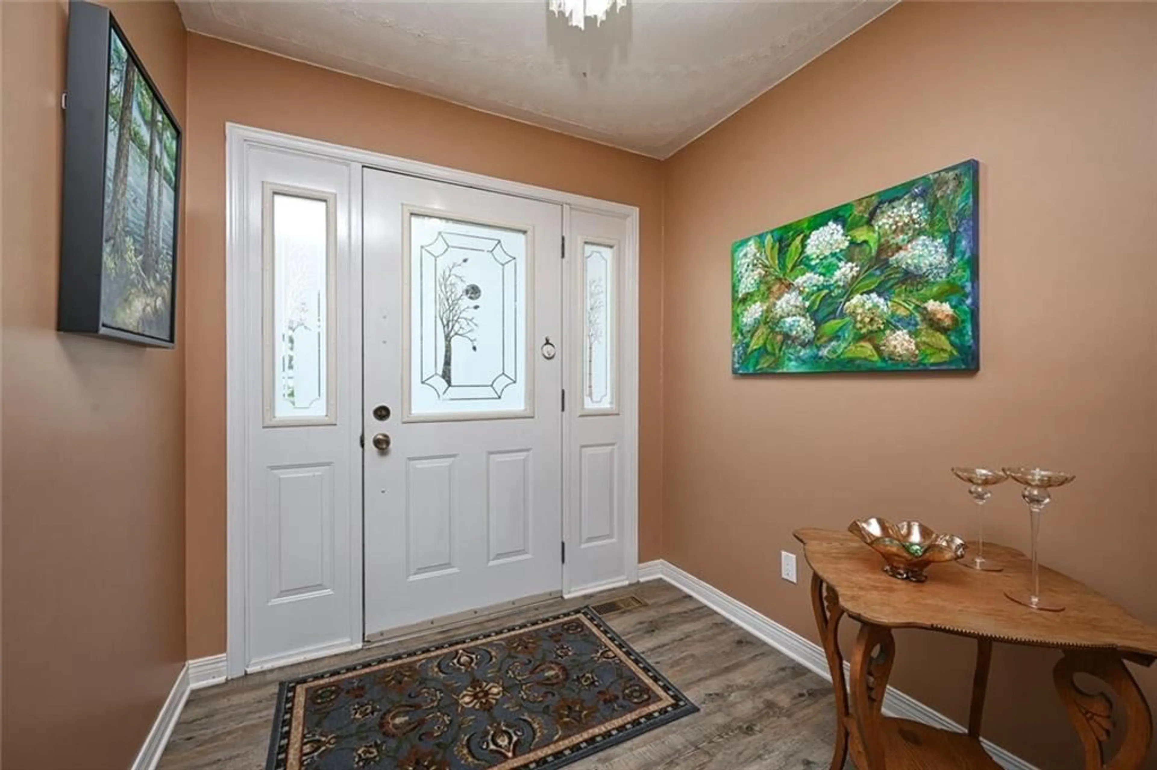 Indoor entryway, wood floors for 514 COUNTY RD 1 Rd, Smiths Falls Ontario K7A 4S5