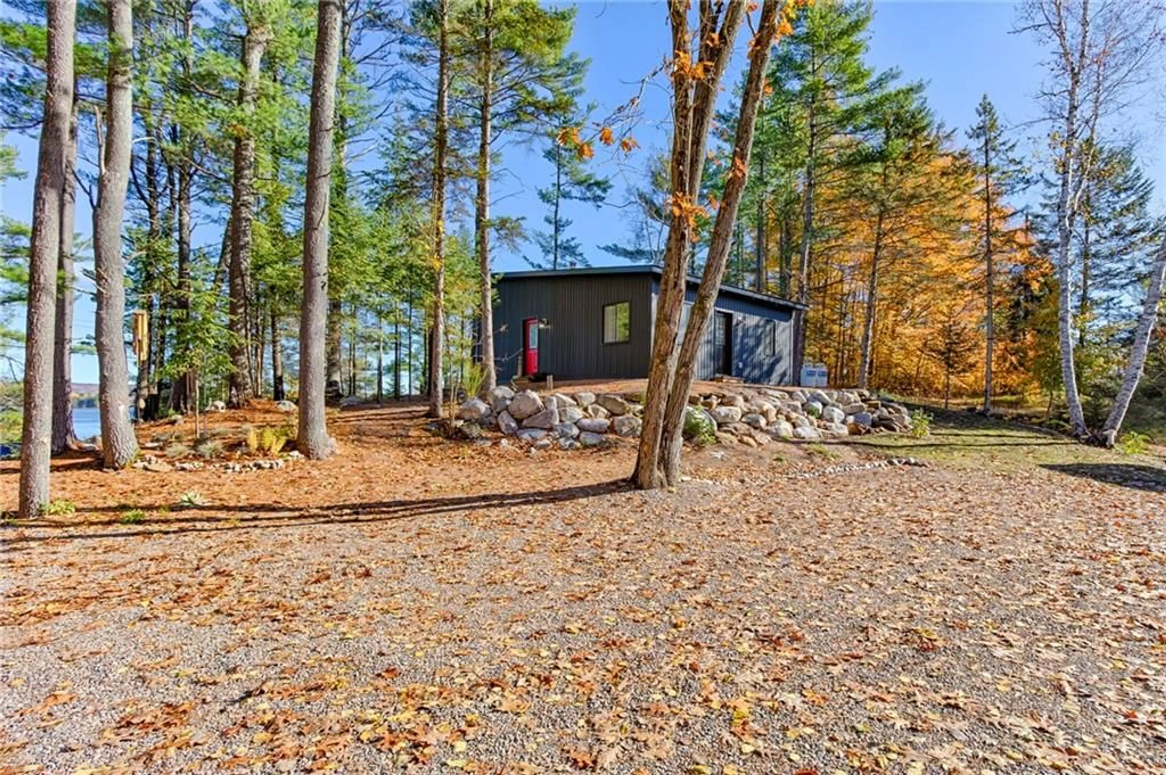 Cottage for 355 GREENWAY Dr, Westmeath Ontario K0J 2L0