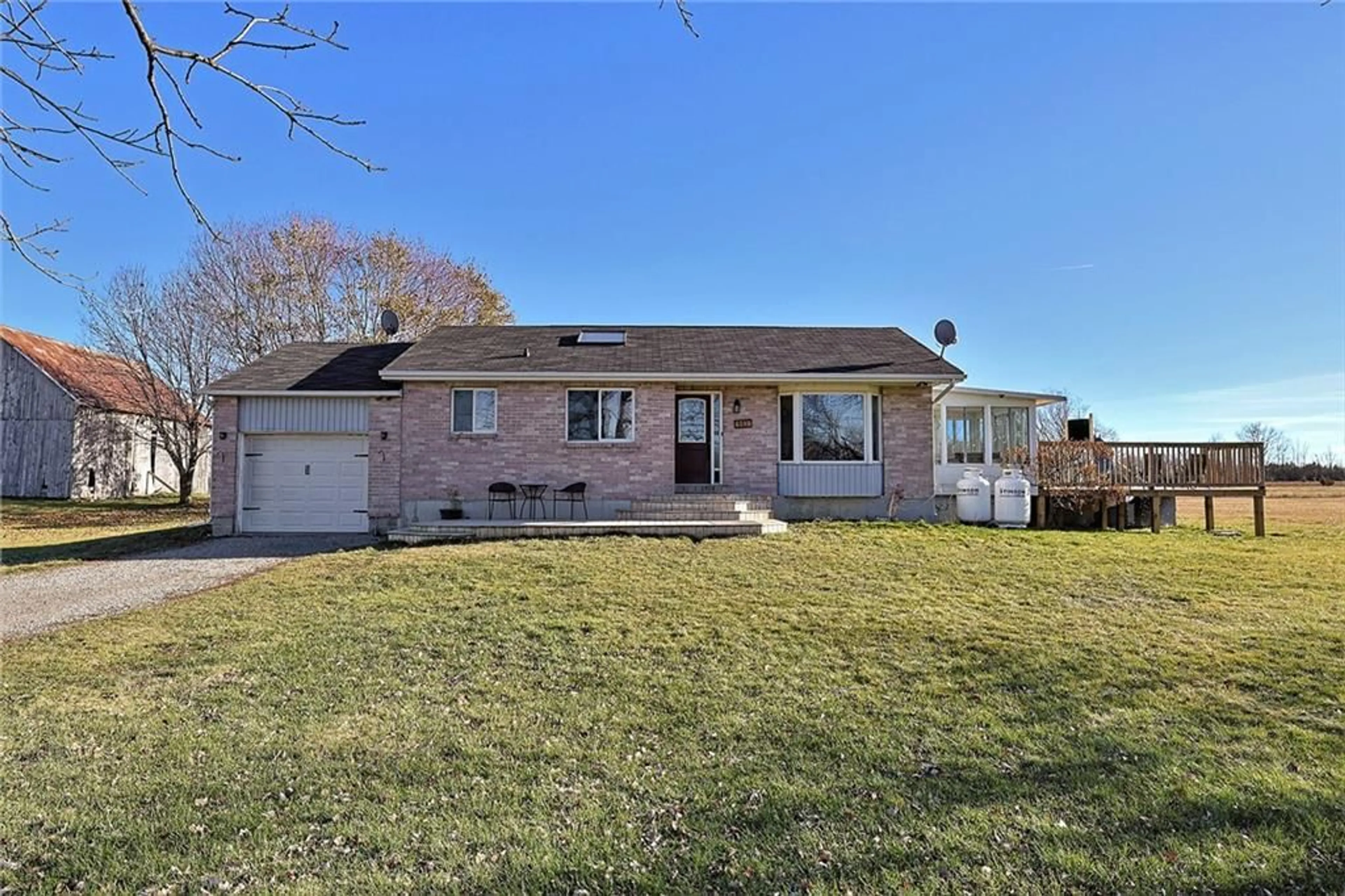 Frontside or backside of a home for 885 TOWNLINE Rd, Smiths Falls Ontario K7A 4S5