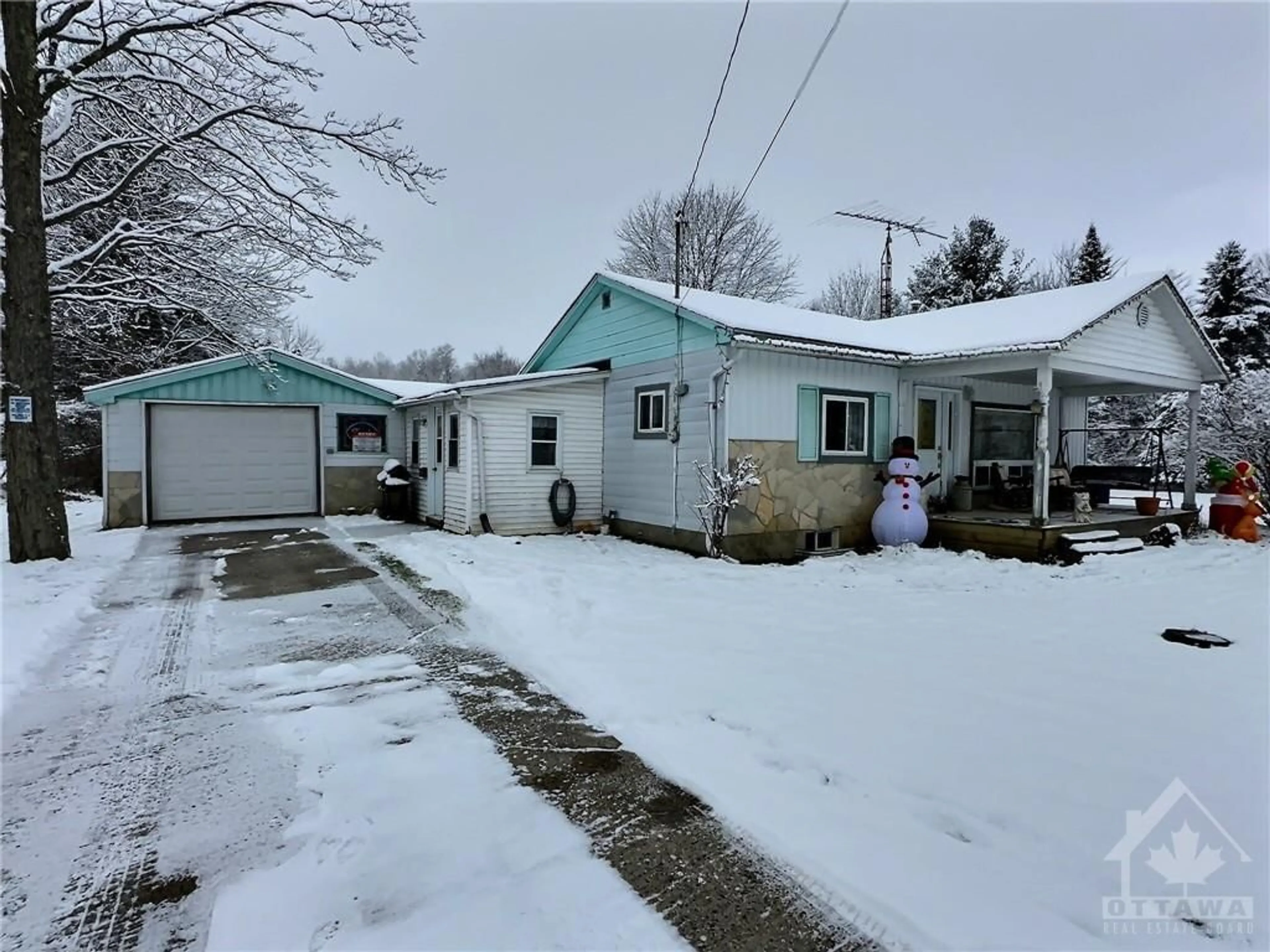 Frontside or backside of a home for 5046 BRINSTON Rd, Iroquois Ontario K0E 1C0