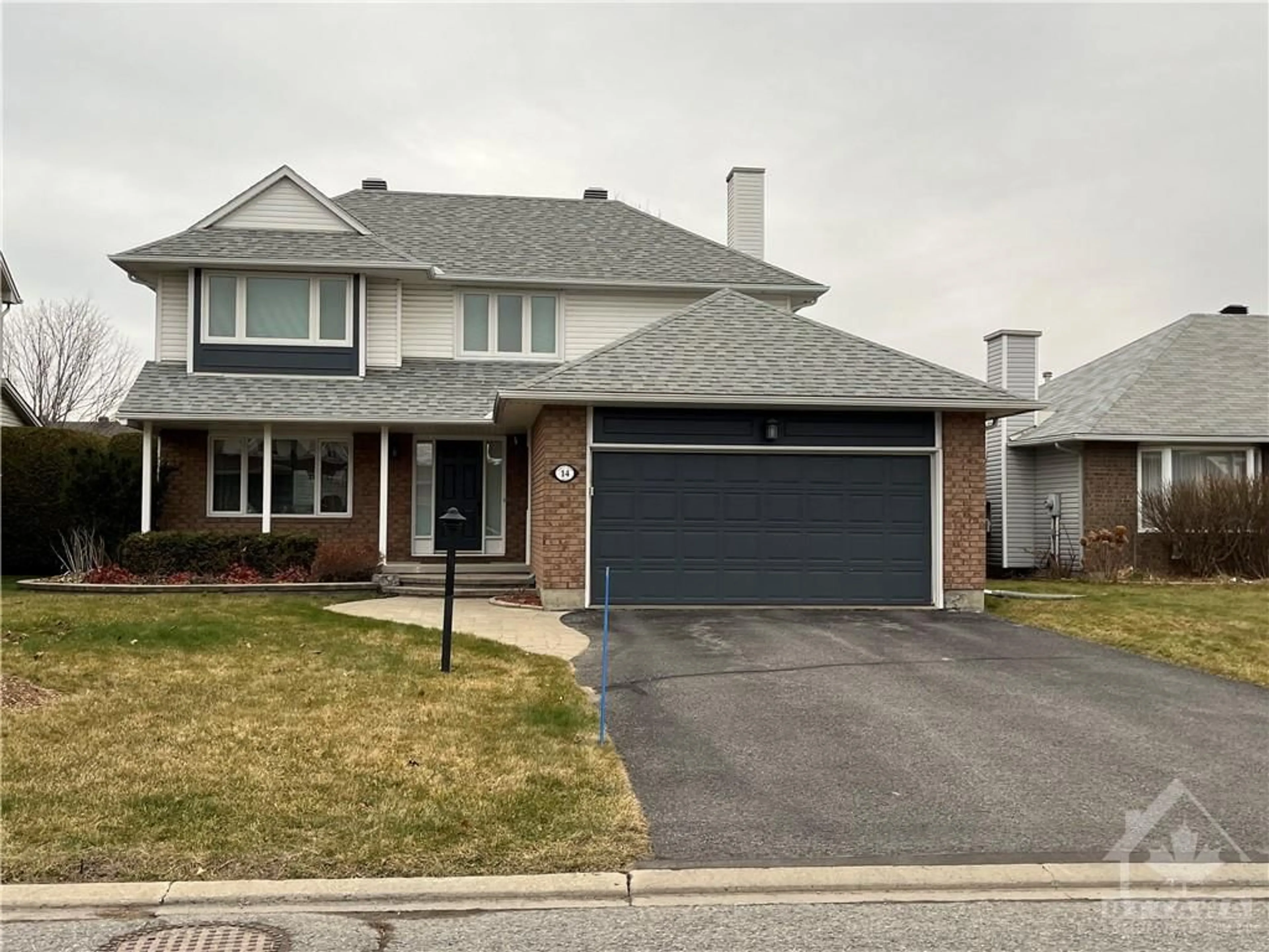 Frontside or backside of a home for 14 FOREST CREEK Dr, Stittsville Ontario K2S 1L6