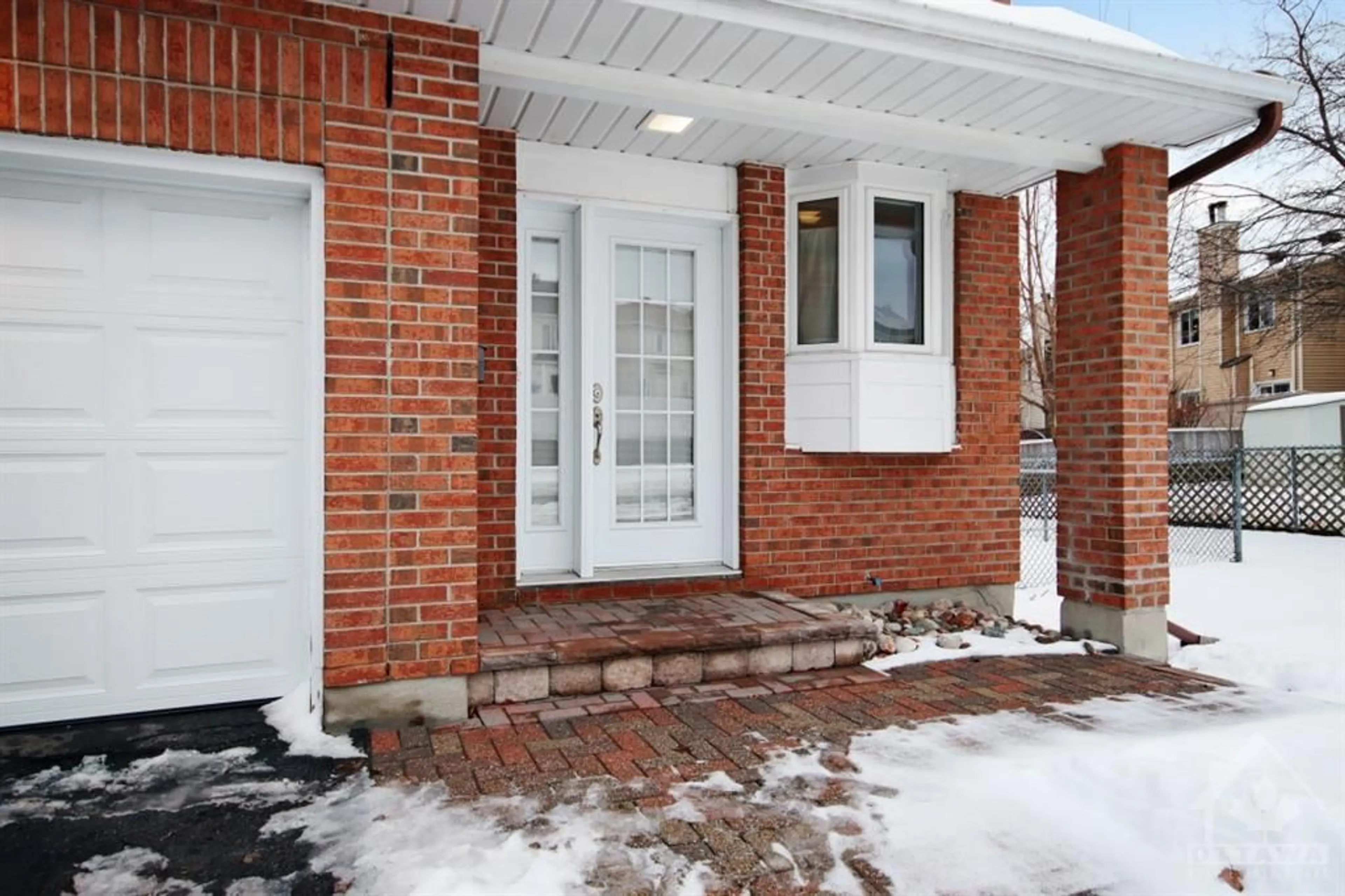 Home with brick exterior material for 6858 BILBERRY Dr, Ottawa Ontario K1C 3R5
