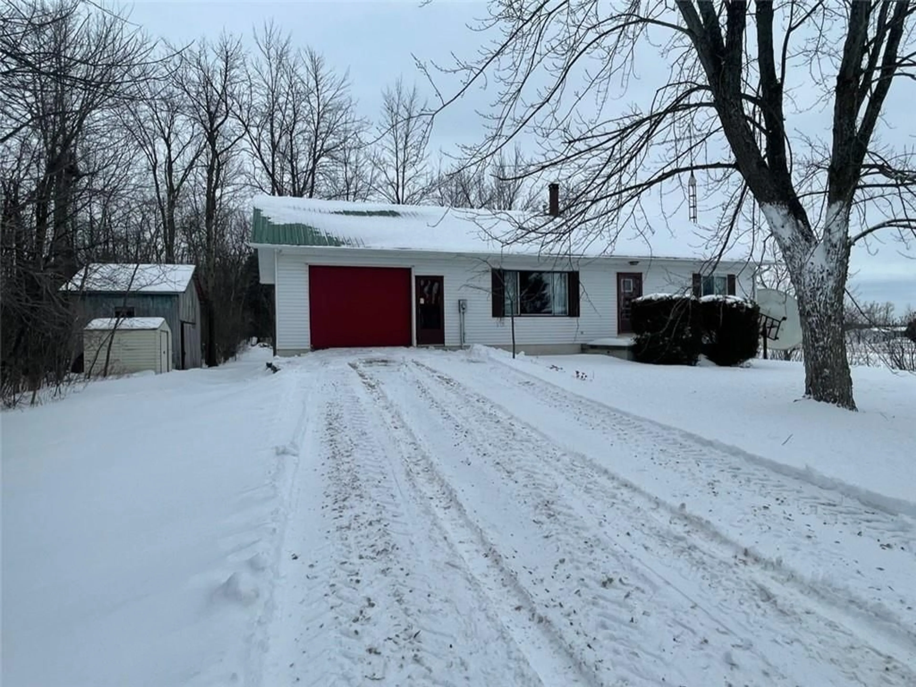Frontside or backside of a home for 20870 LOCHINVAR Rd, Dalkeith Ontario K0B 1E0