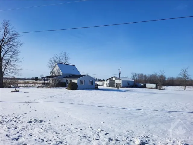 18561 COUNTY 43 Rd, Apple Hill 3