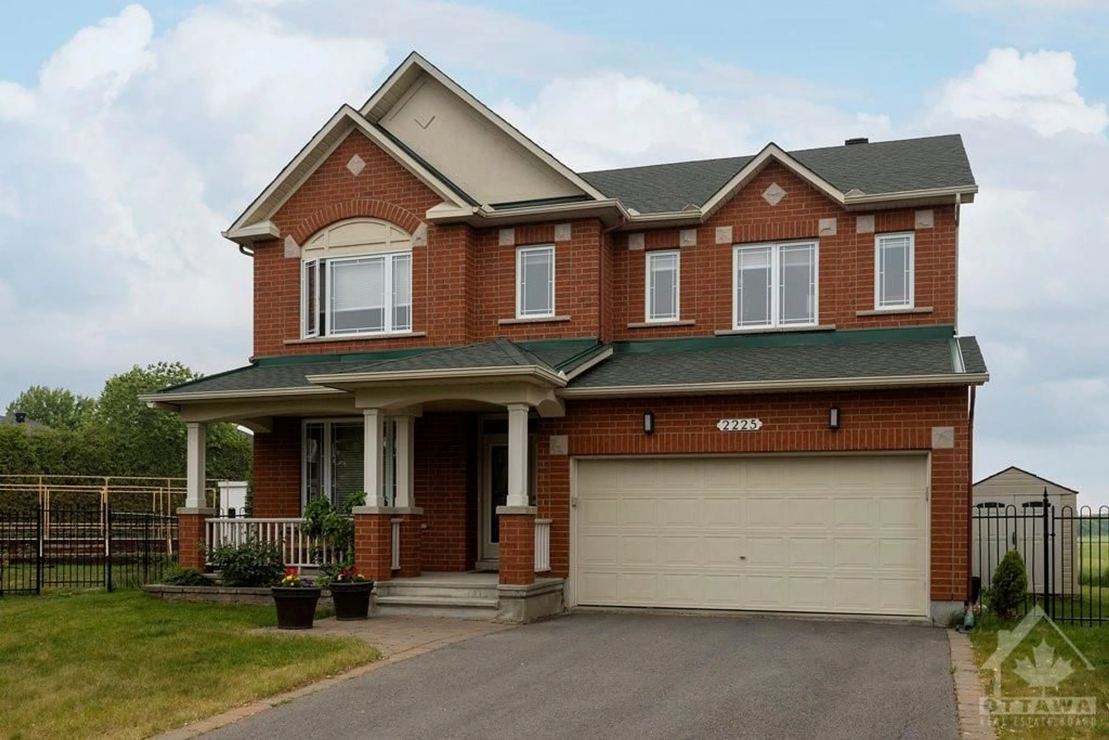 Home with brick exterior material for 2225 SANDMAN Cres, Ottawa Ontario K4A 4V6