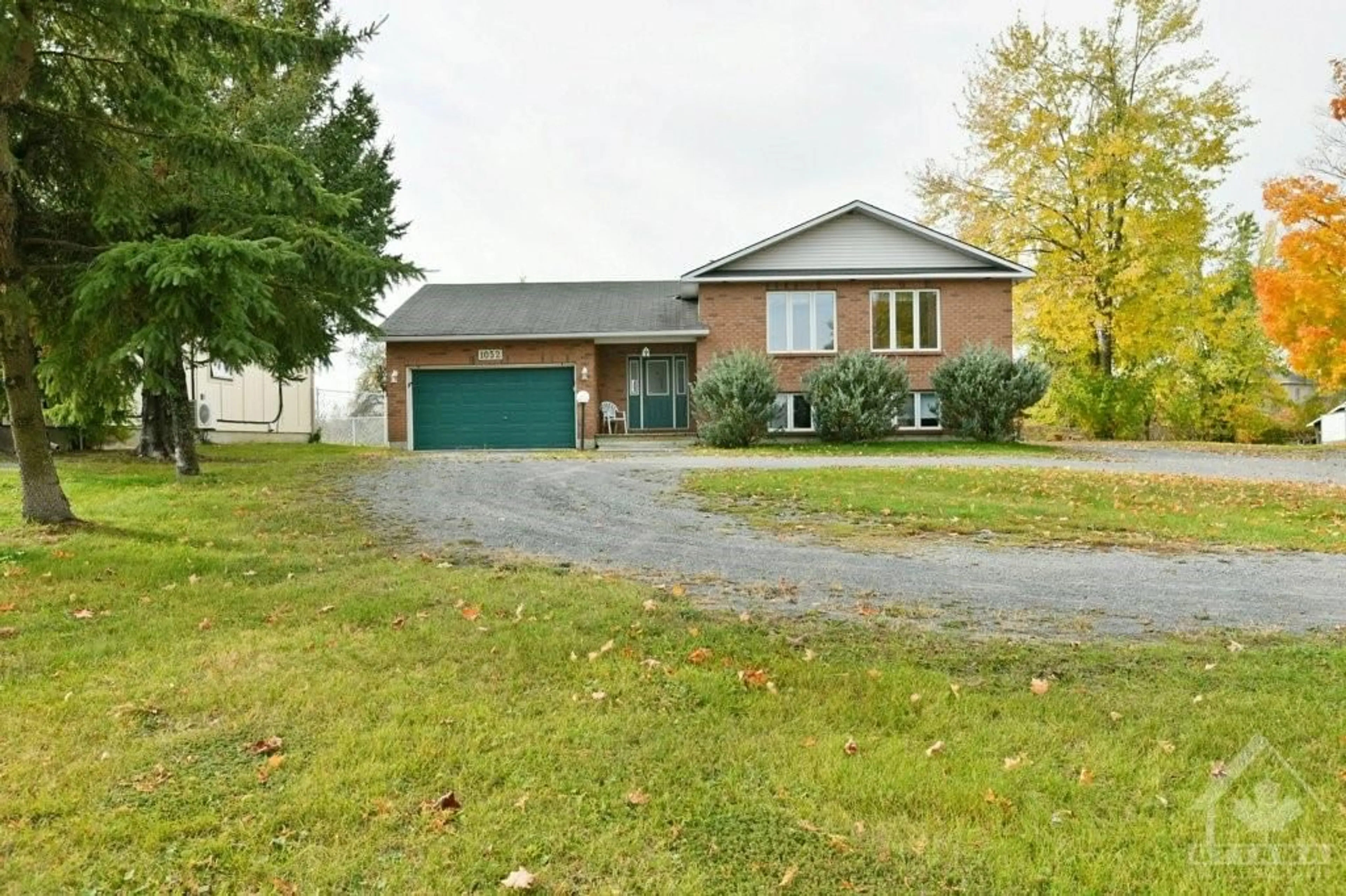 Frontside or backside of a home for 1052 CARP Rd, Ottawa Ontario K2S 1B9