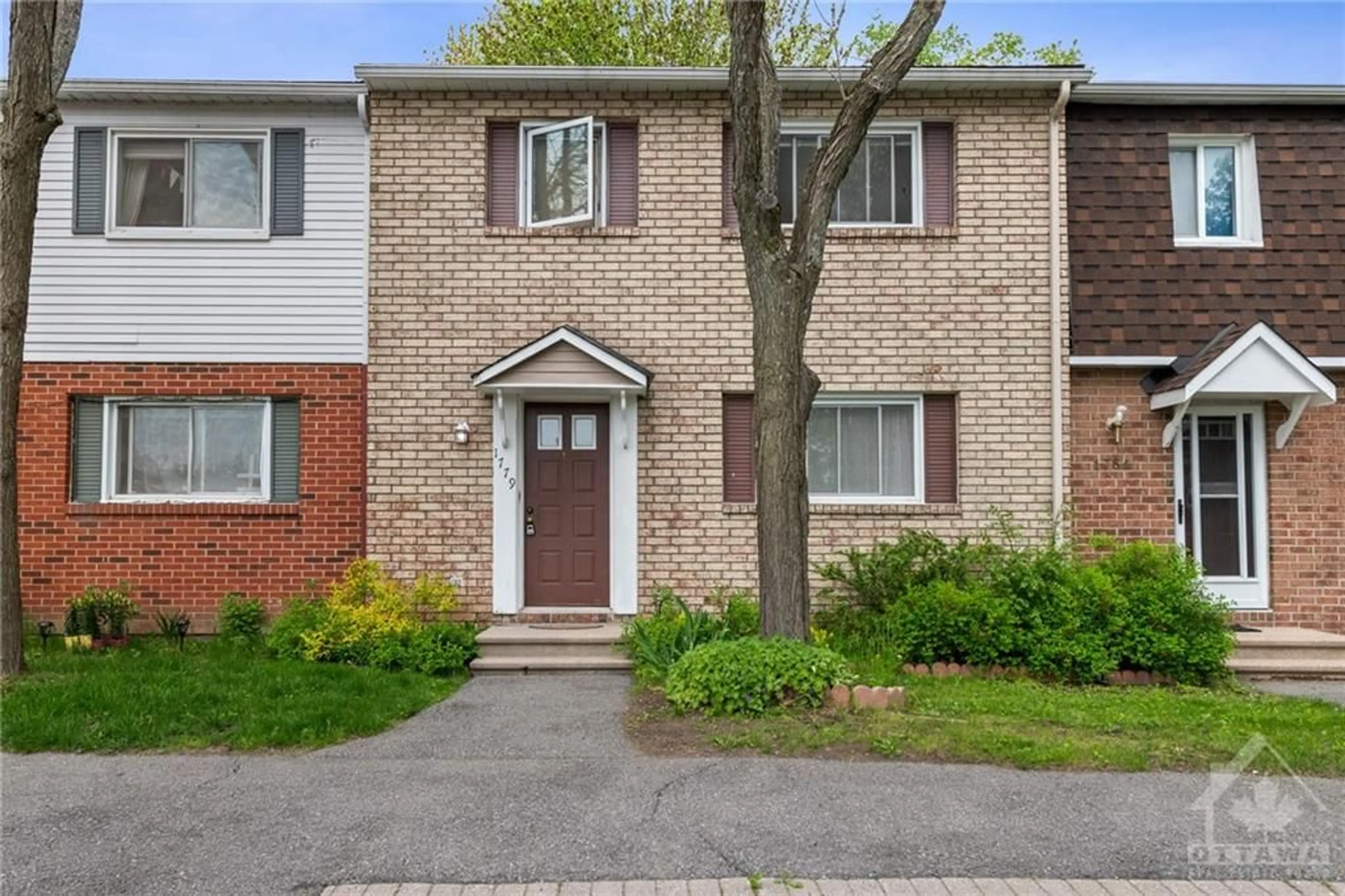 A pic from exterior of the house or condo for 1779 BELLMANOR Crt, Ottawa Ontario K1T 2V7