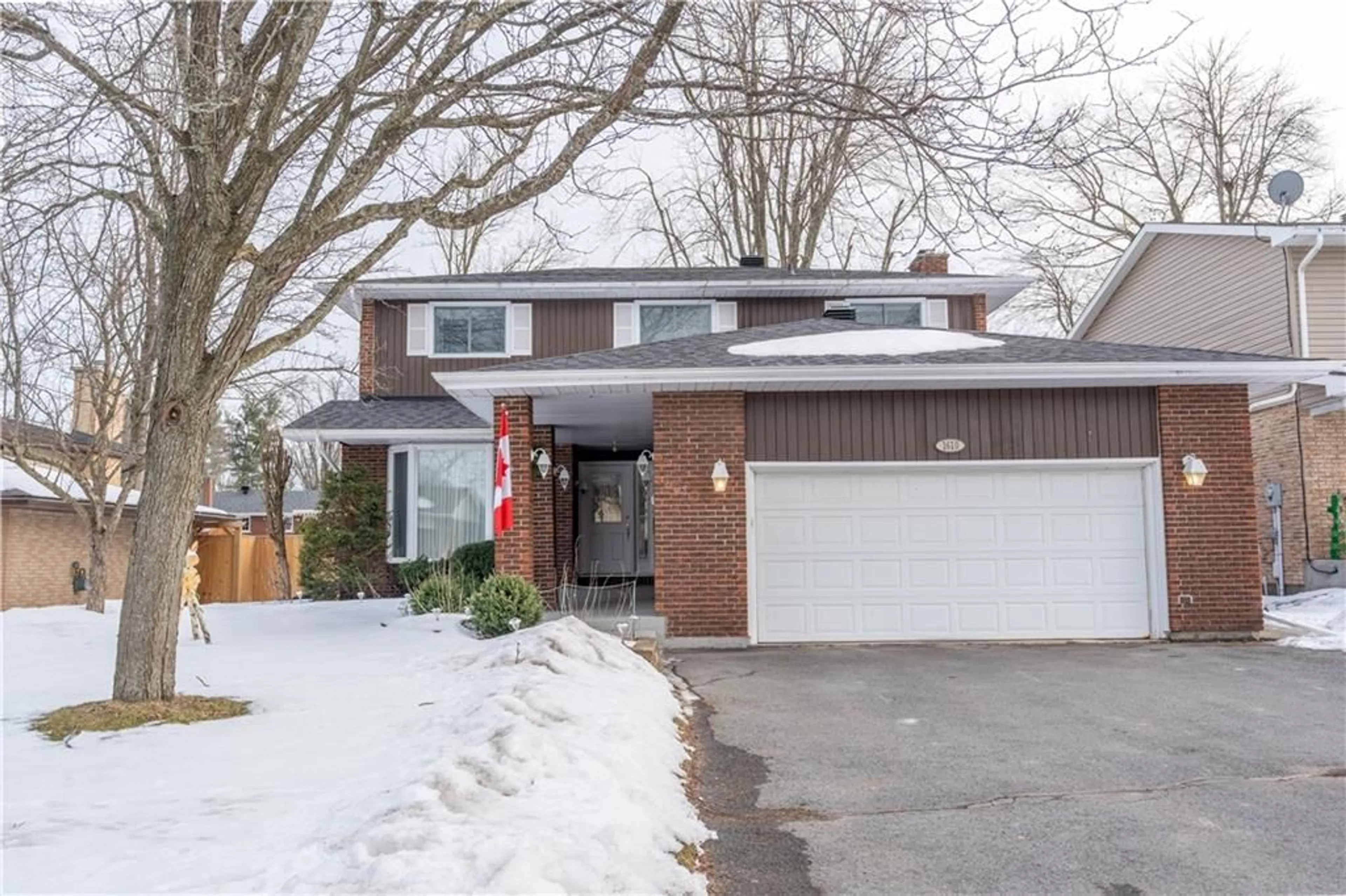 Frontside or backside of a home for 1610 GRANT Ave, Cornwall Ontario K6J 5J4
