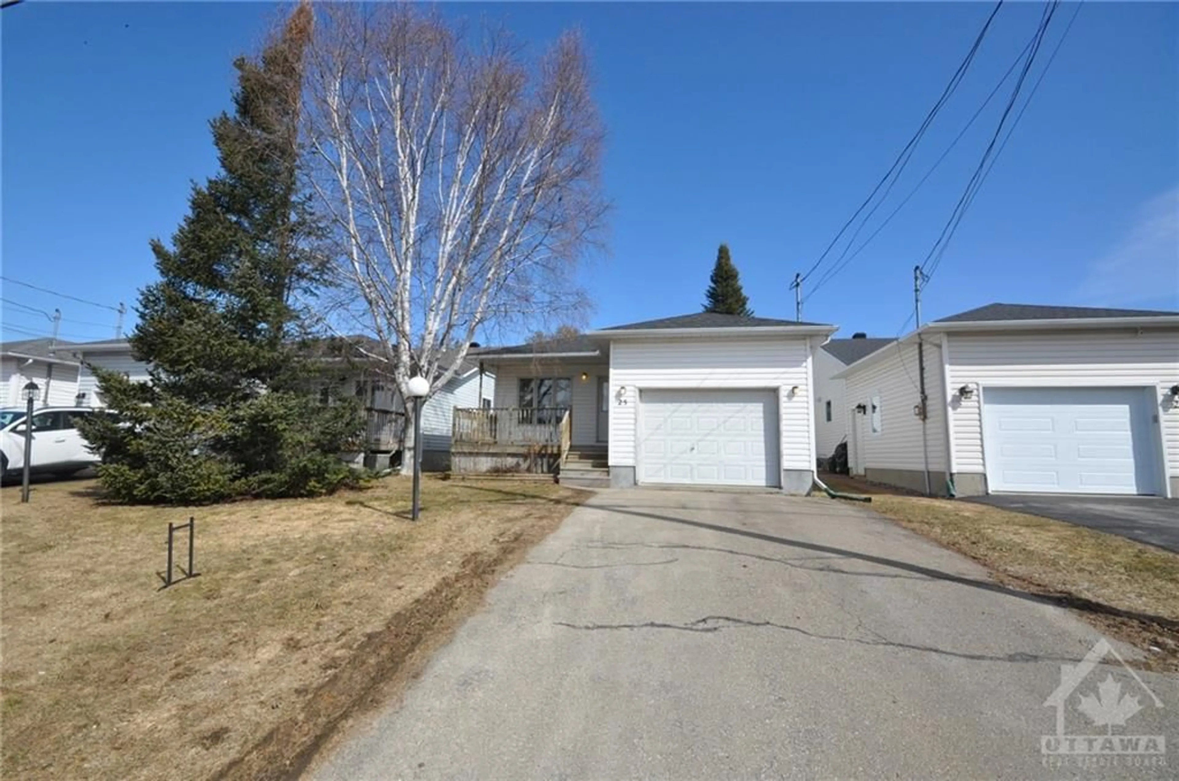 Frontside or backside of a home for 25 BARCLAY St, Carleton Place Ontario K7C 4N1