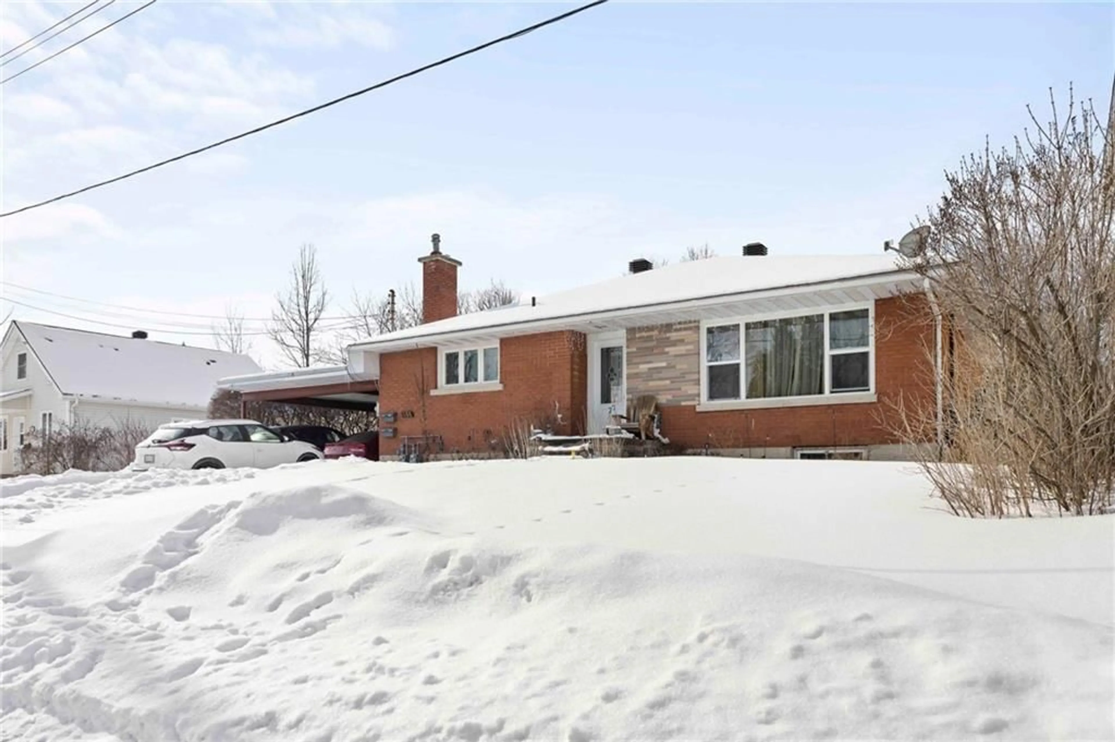 Frontside or backside of a home for 466 DRAPER St, Pembroke Ontario K8A 4X4