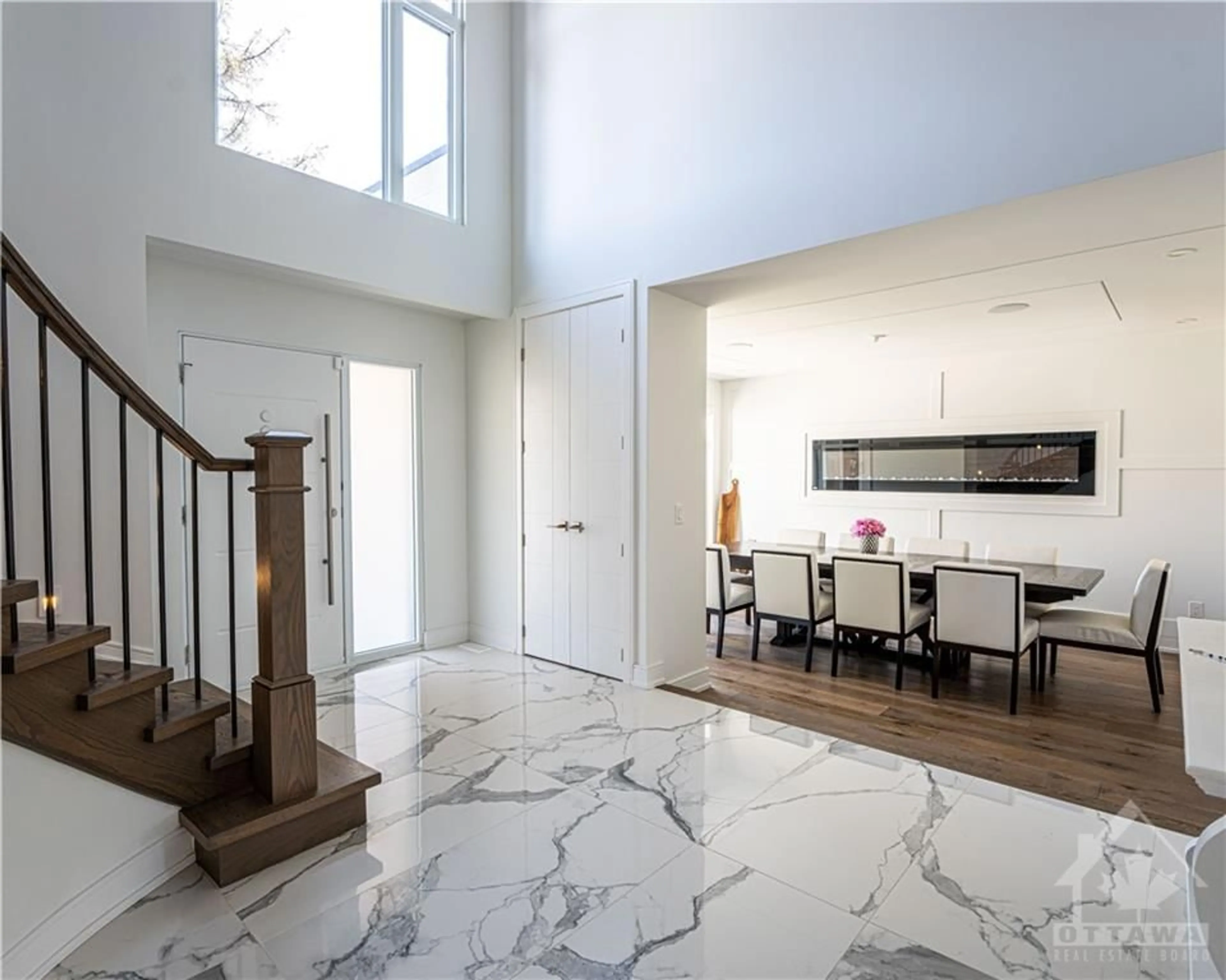 Indoor foyer, ceramic floors for 3 BRIDLE Crt, Ottawa Ontario K1V 9Y3