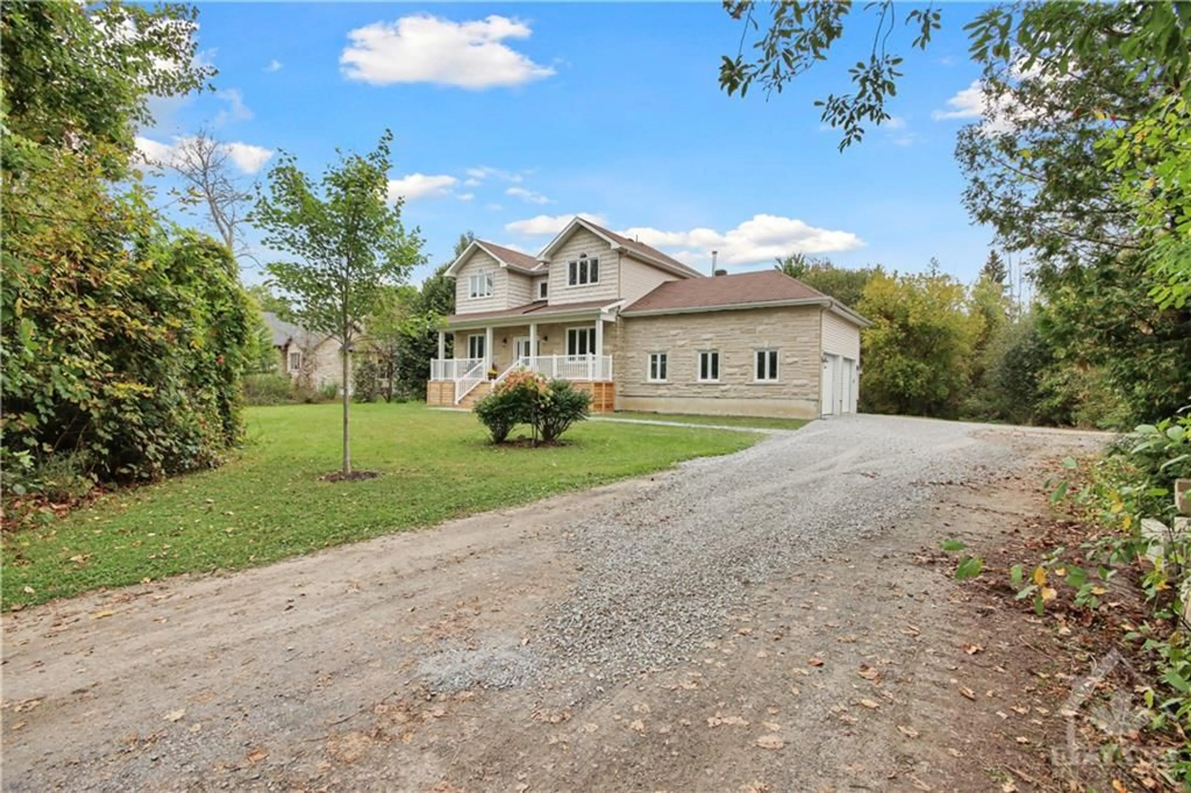 Frontside or backside of a home for 410 SANGEET Pl, Richmond Ontario K0A 2Z0