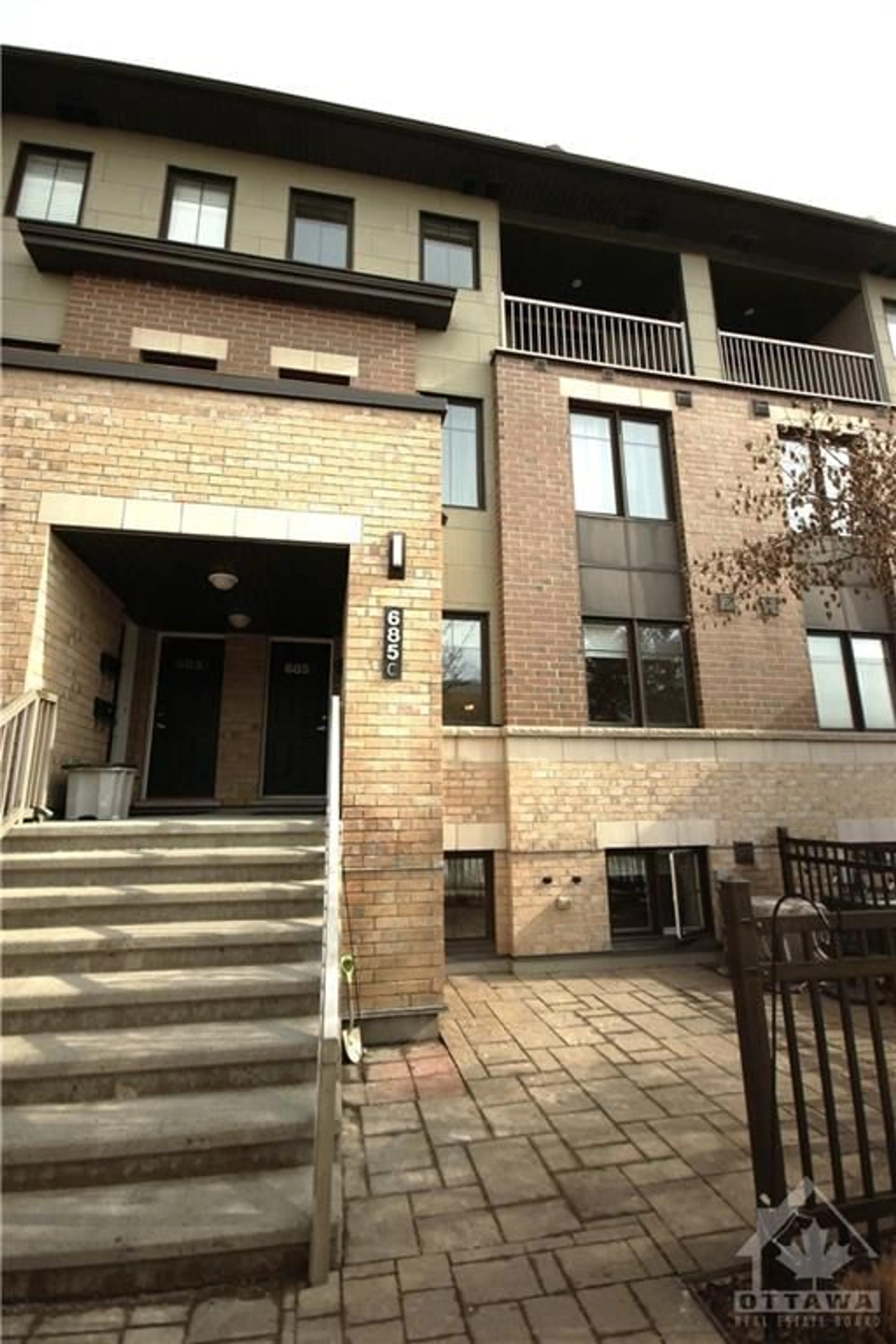 A pic from exterior of the house or condo for 685 SUE HOLLOWAY Dr #C, Ottawa Ontario K2J 5R6