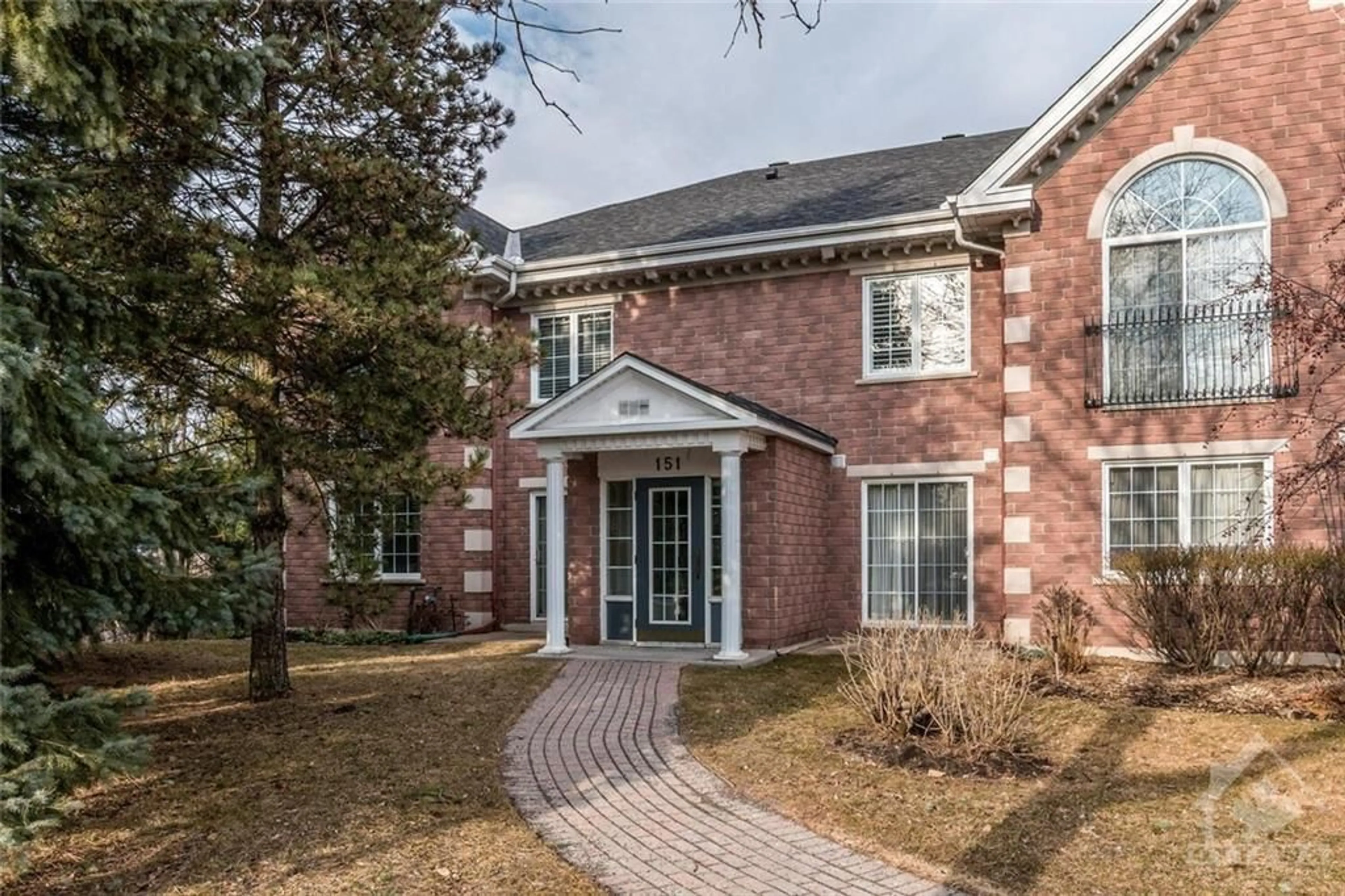 Home with brick exterior material for 151 ROBSON Crt #2B, Ottawa Ontario K2K 2W1