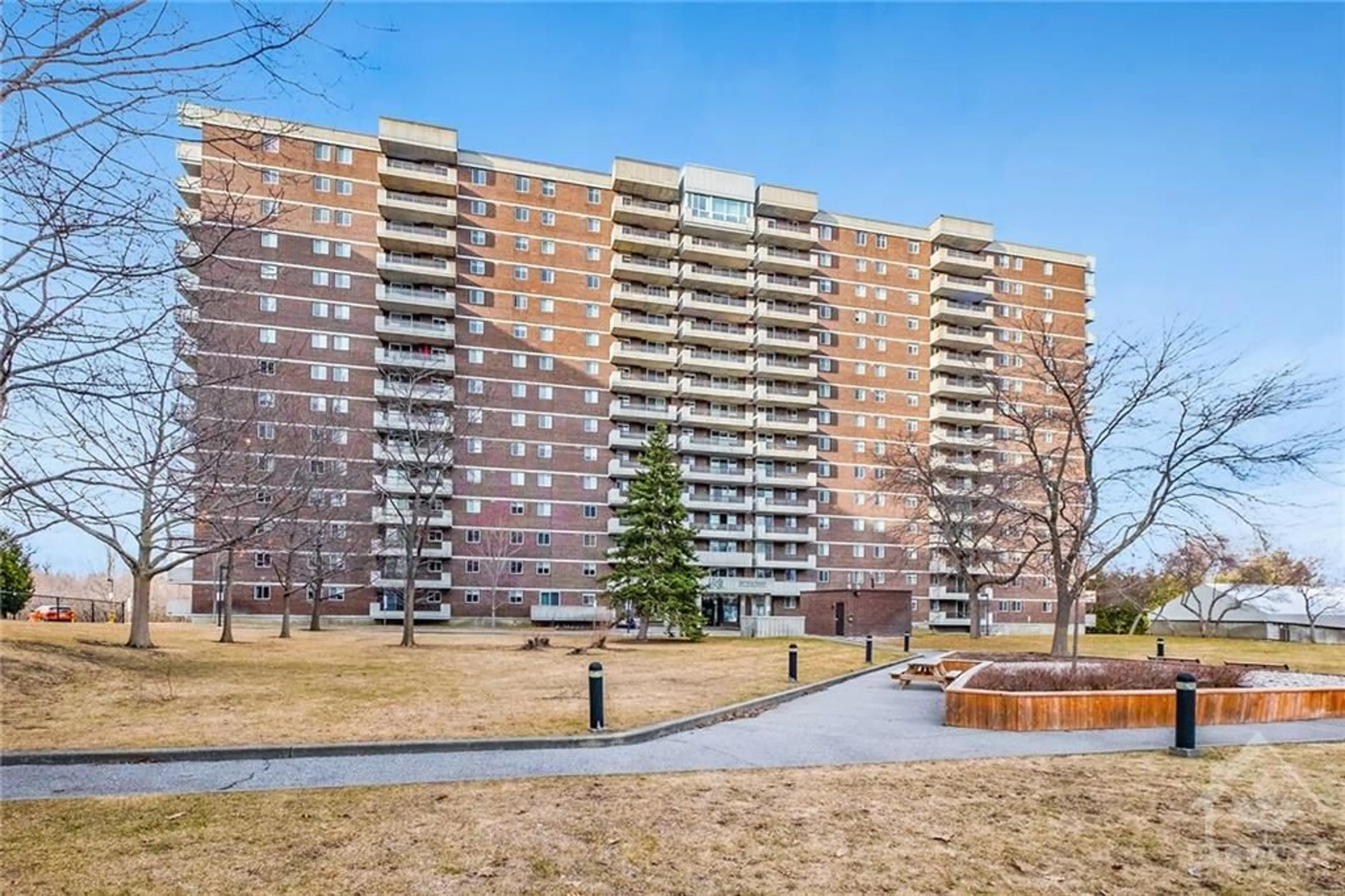A pic from exterior of the house or condo for 1705 PLAYFAIR Dr #1007, Ottawa Ontario K1H 8P6