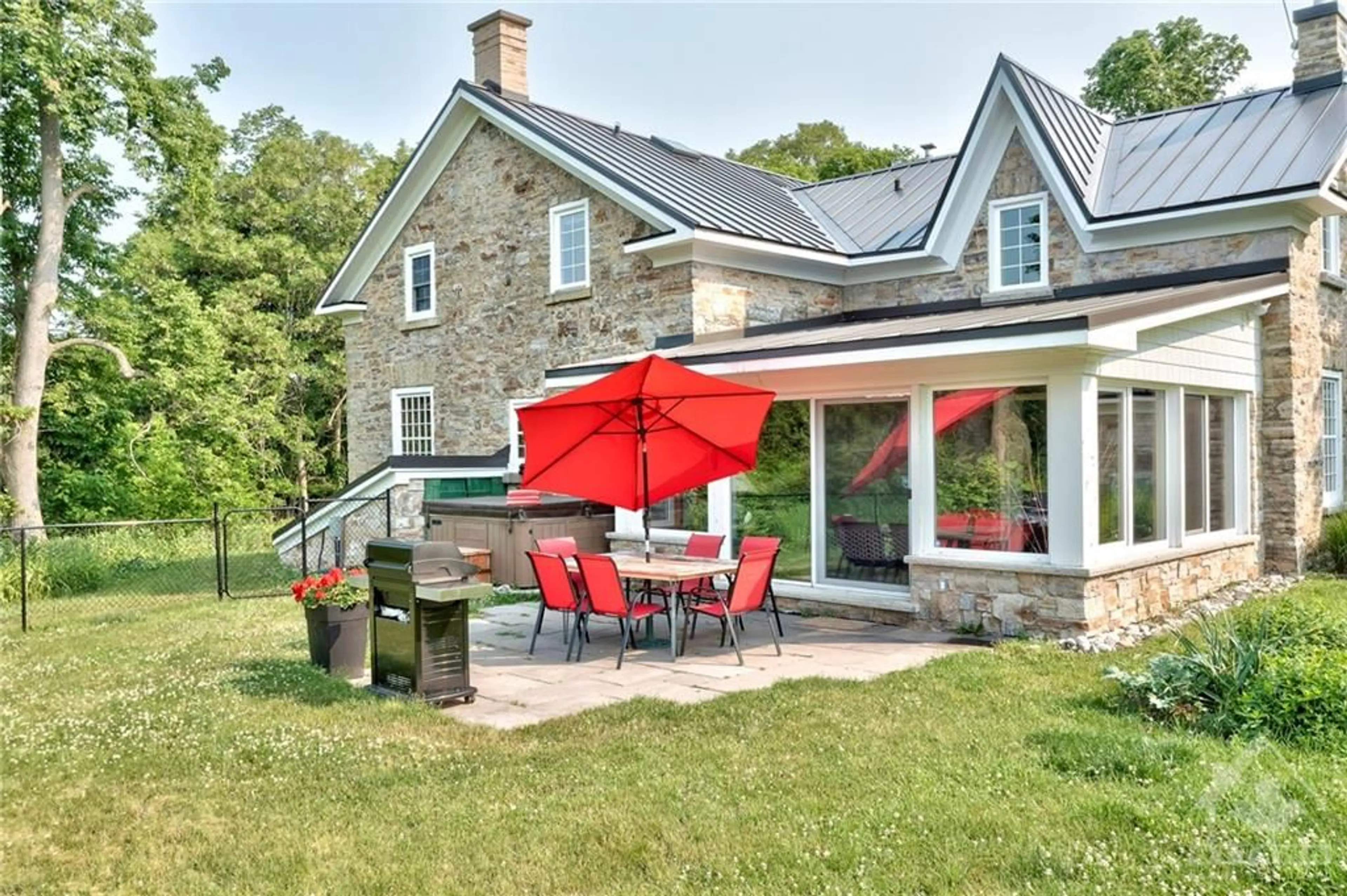 Patio for 207 ALLANS MILL Rd, Perth Ontario K7H 3C5
