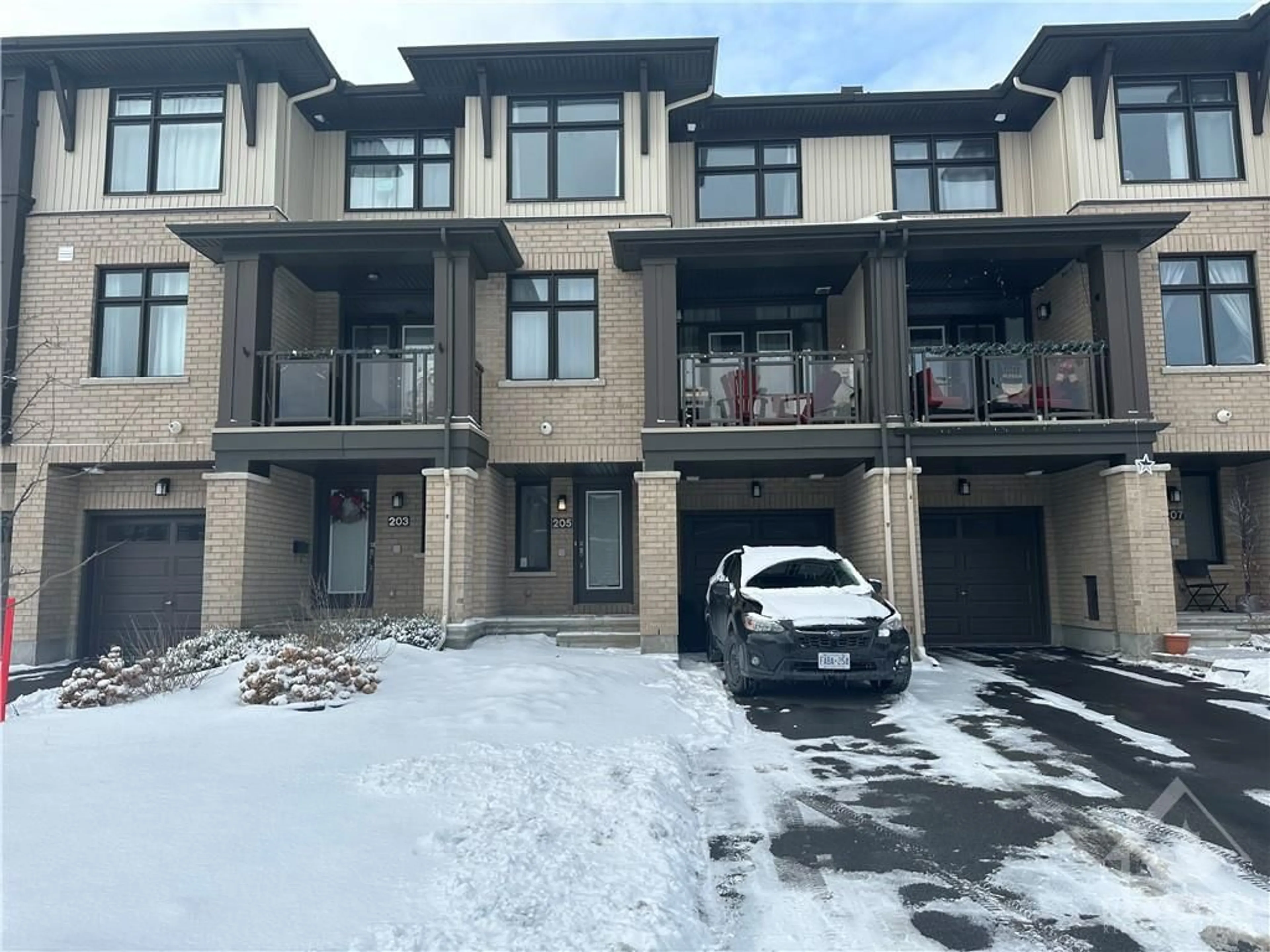 A pic from exterior of the house or condo for 205 DRAGONFLY Walk, Ottawa Ontario K1W 0J7