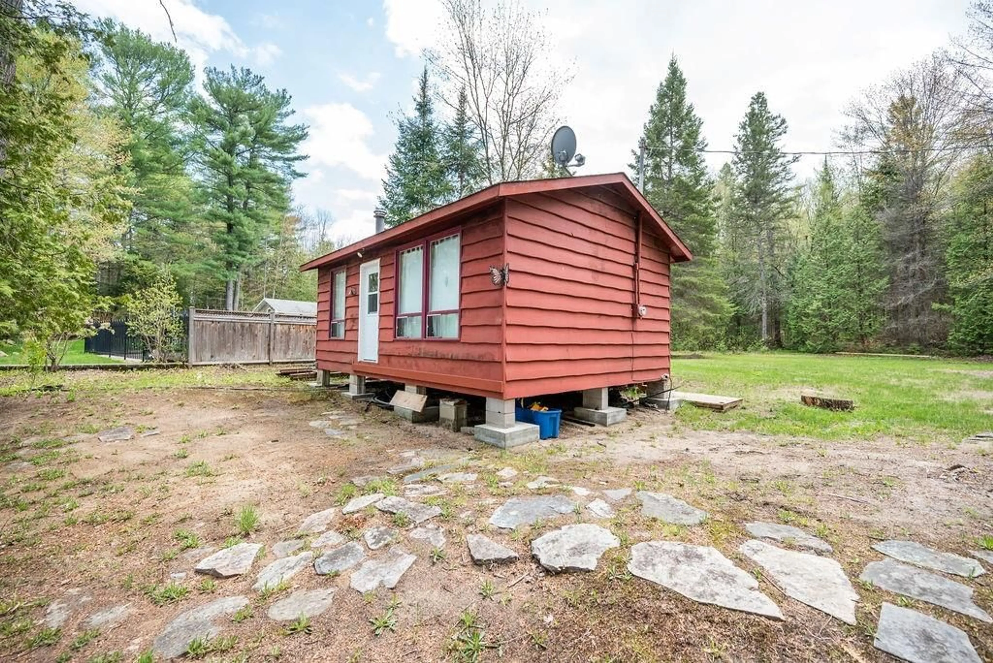 Cottage for 163B NORTH STAR Rd, Laurentian Hills Ontario K0J 1P0