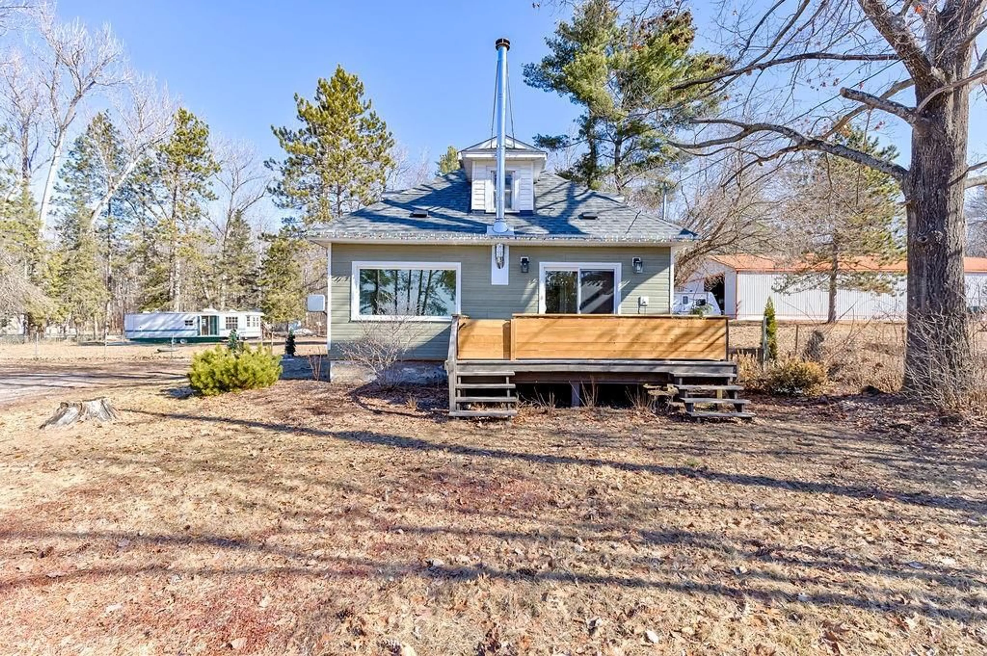 Cottage for 13314 60 Hwy, Golden Lake Ontario K0J 1X0