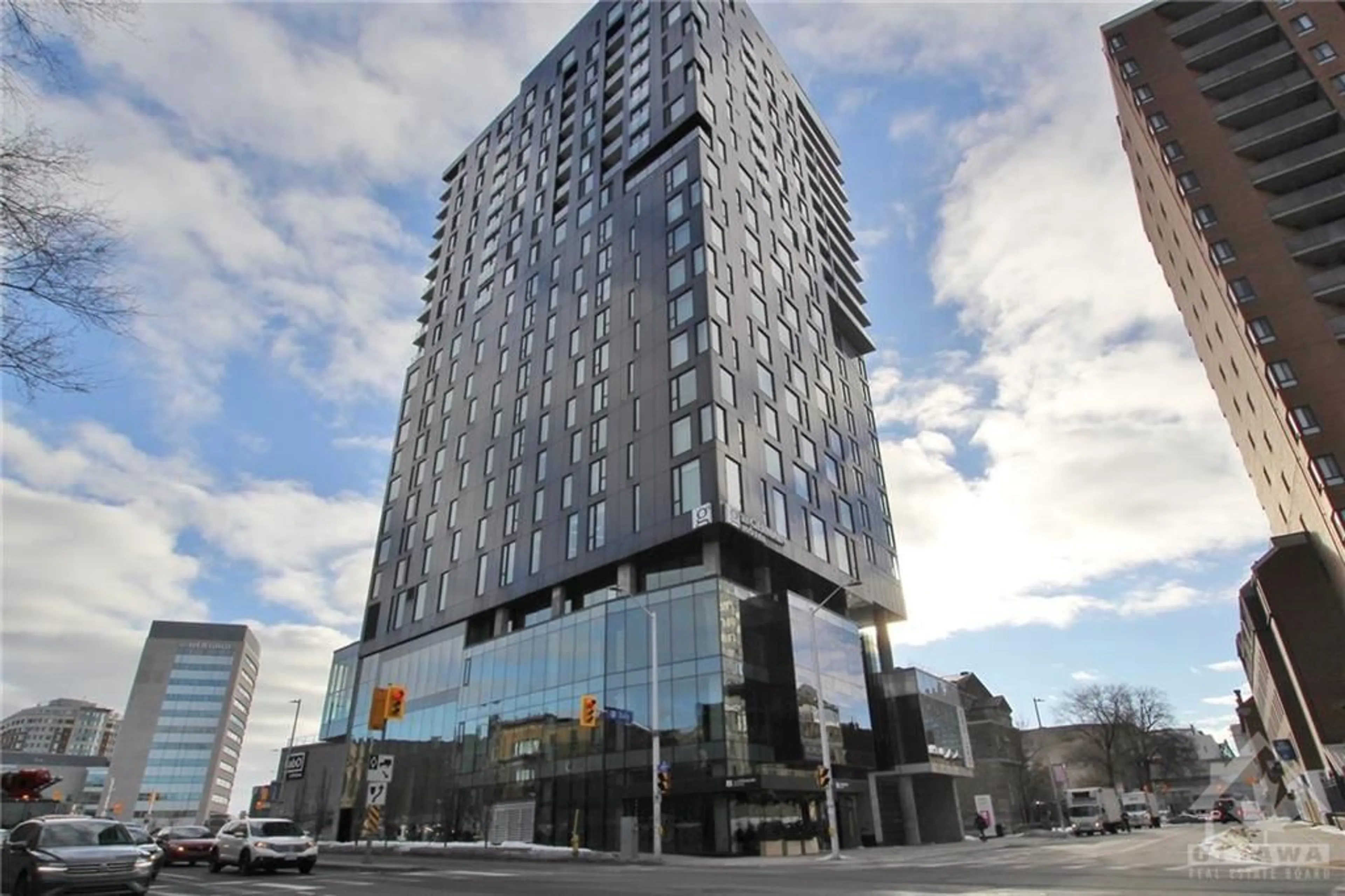 Outside view for 20 DALY Ave #1806, Ottawa Ontario K1N 0C6