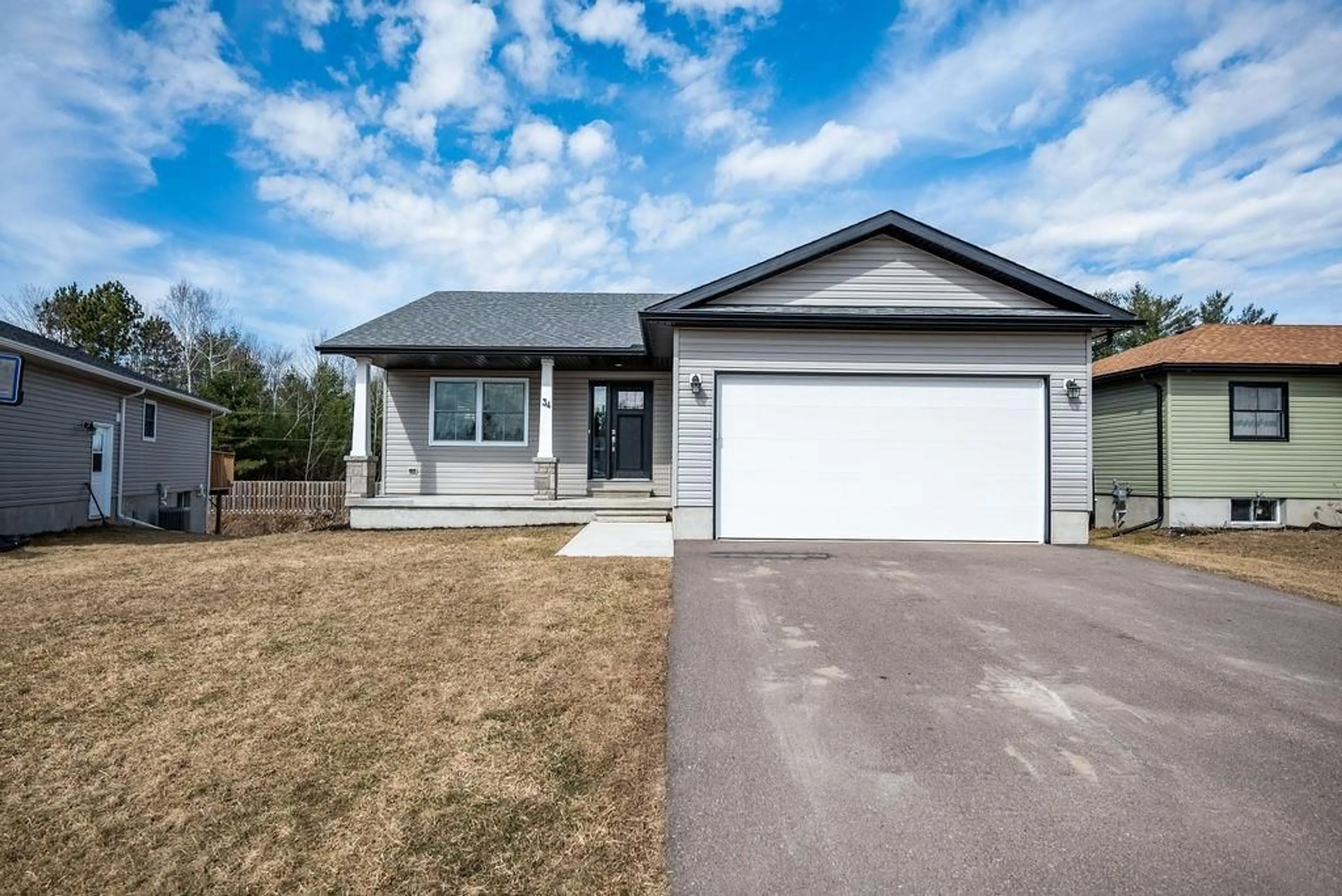 Frontside or backside of a home for 34 TERRANCE Dr, Petawawa Ontario K8H 0G3