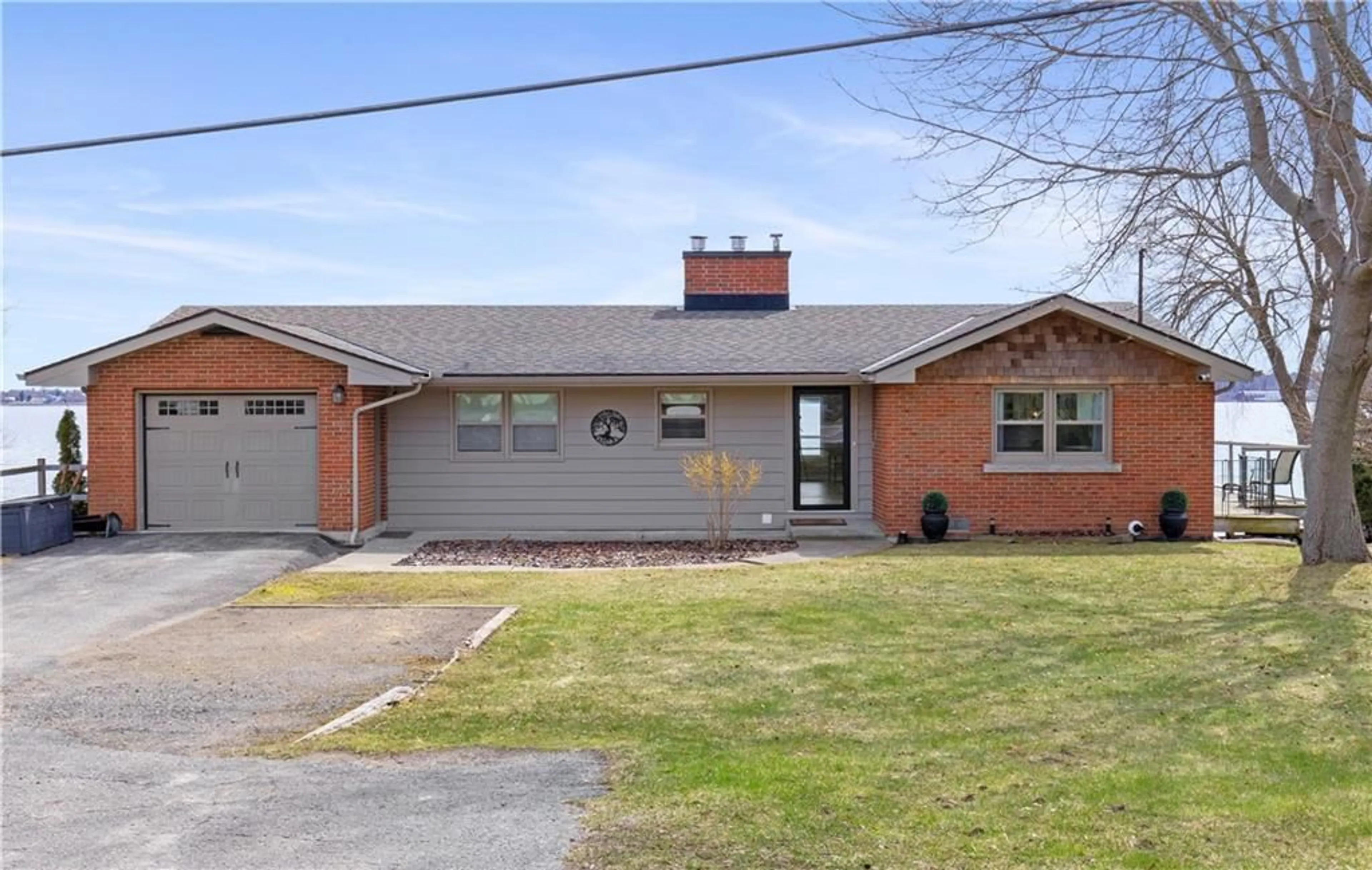 Home with brick exterior material for 1651 COUNTY ROAD 2 Rd, Prescott Ontario K0E 1T0