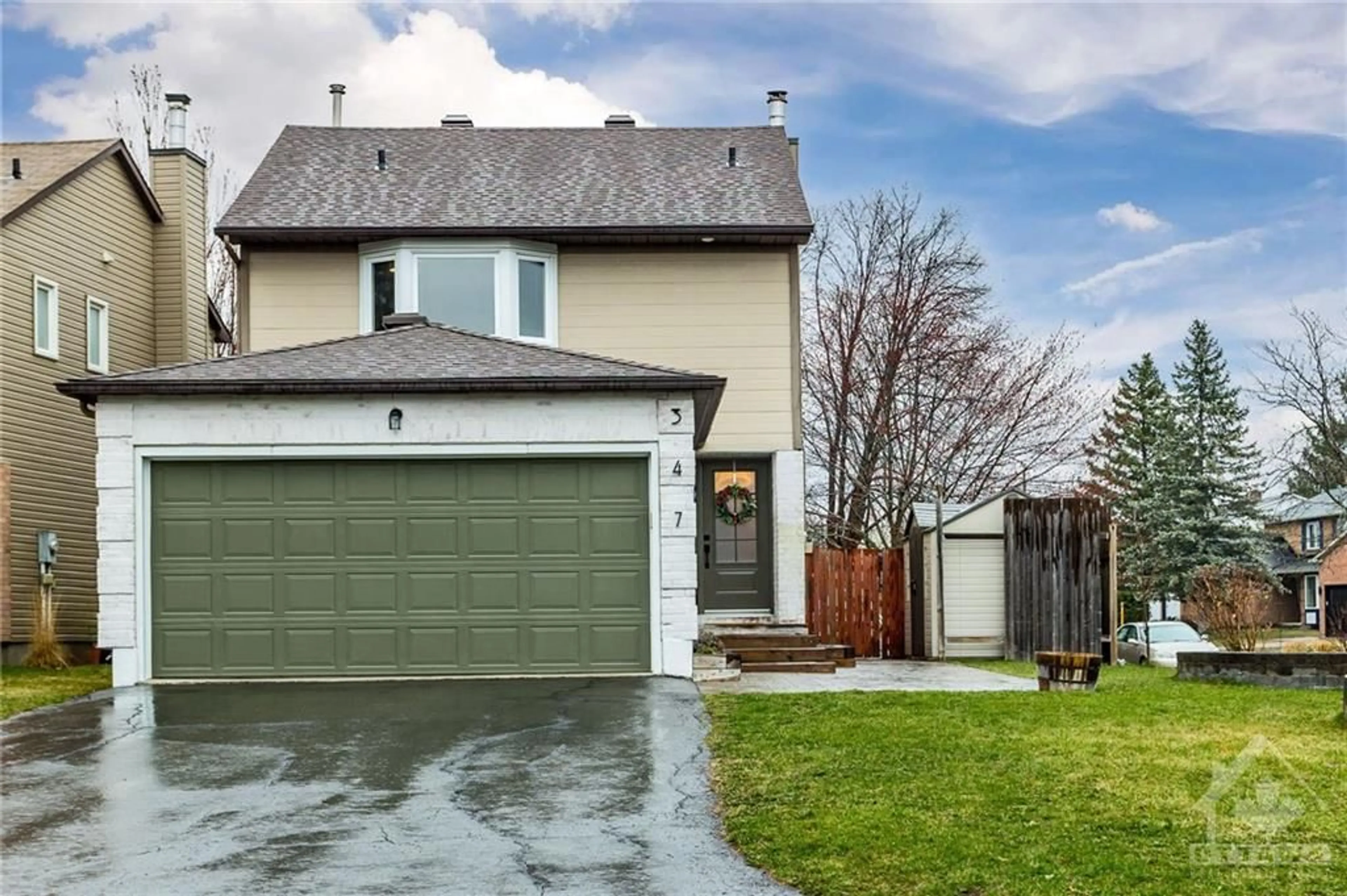 Frontside or backside of a home for 347 COTE ROYALE Cres, Ottawa Ontario K1E 3M2