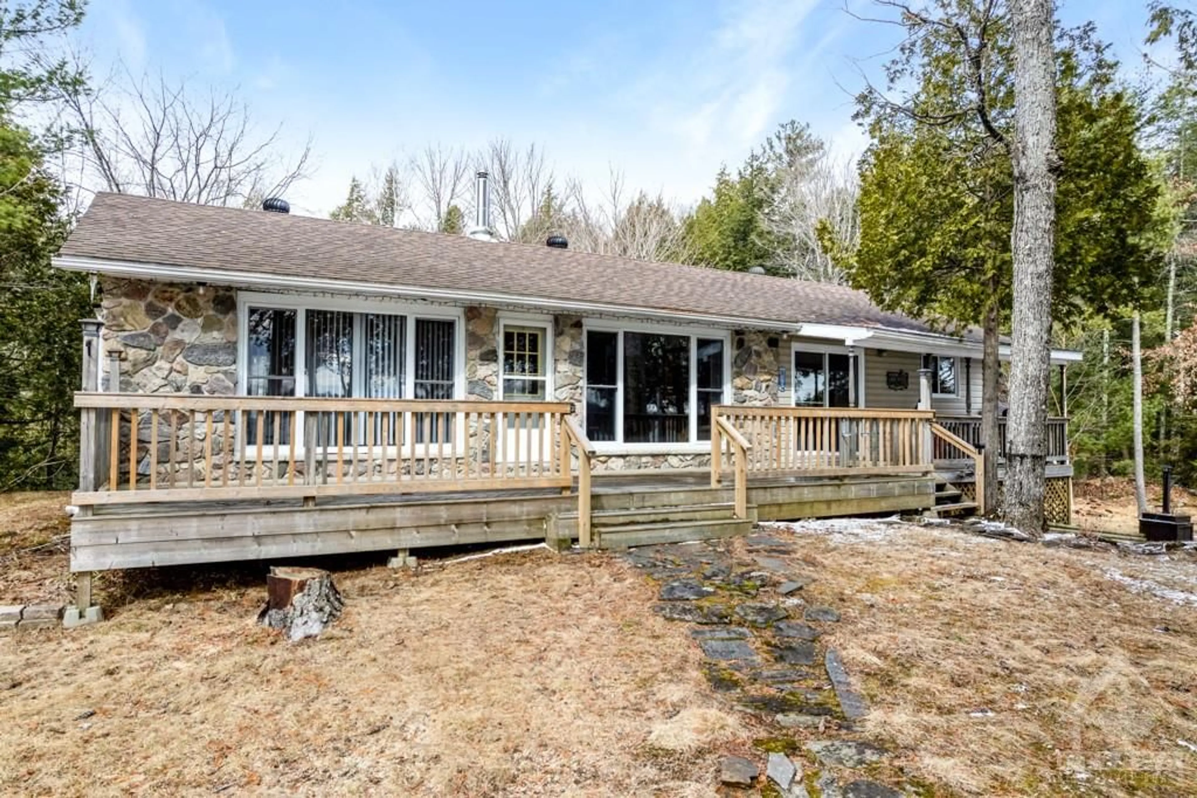 Cottage for 5399 B ARDOCH Rd, Ardoch Ontario K0H 1C0