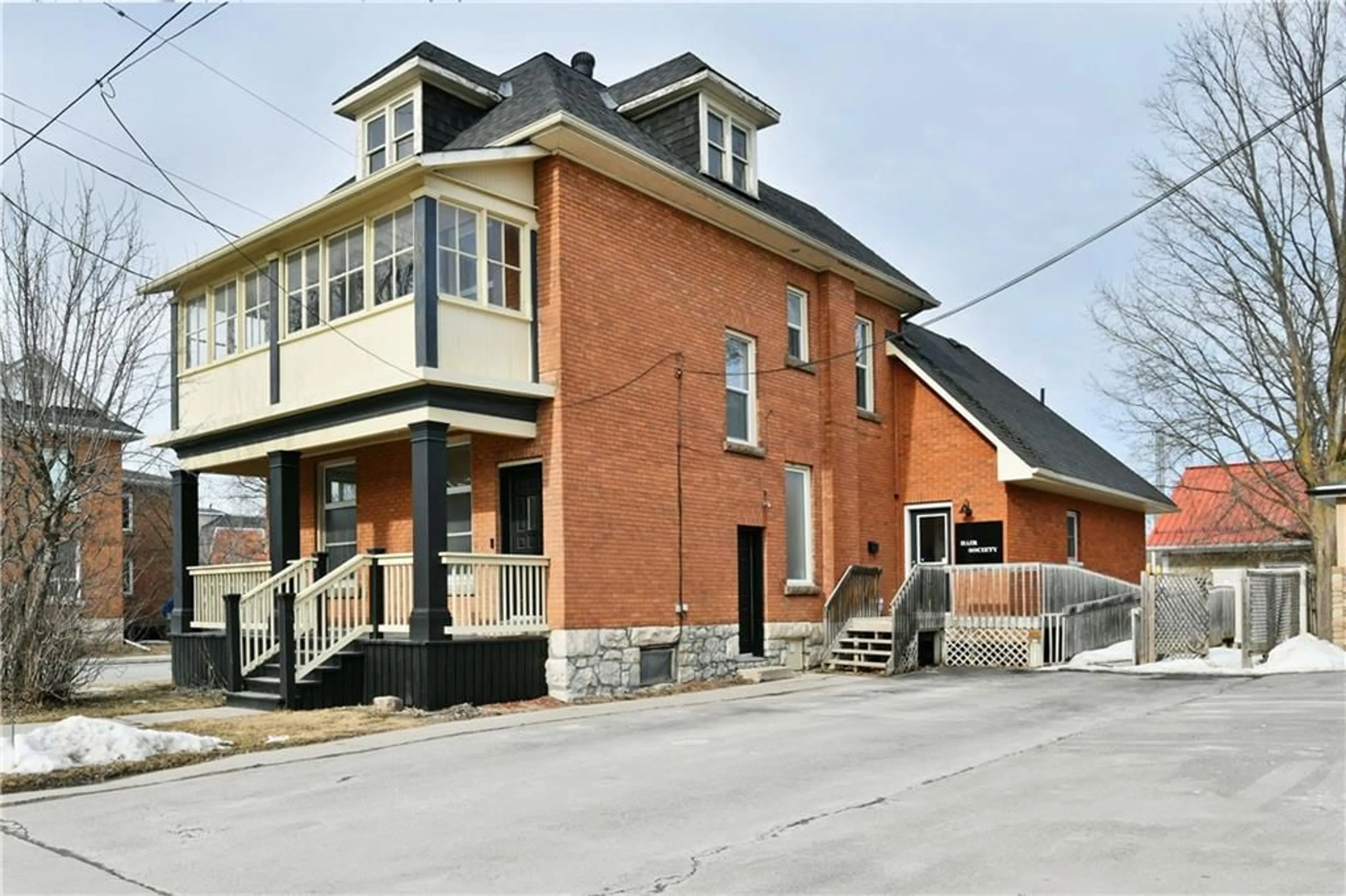 A pic from exterior of the house or condo for 7 ARGYLE St, Renfrew Ontario K7V 1T2