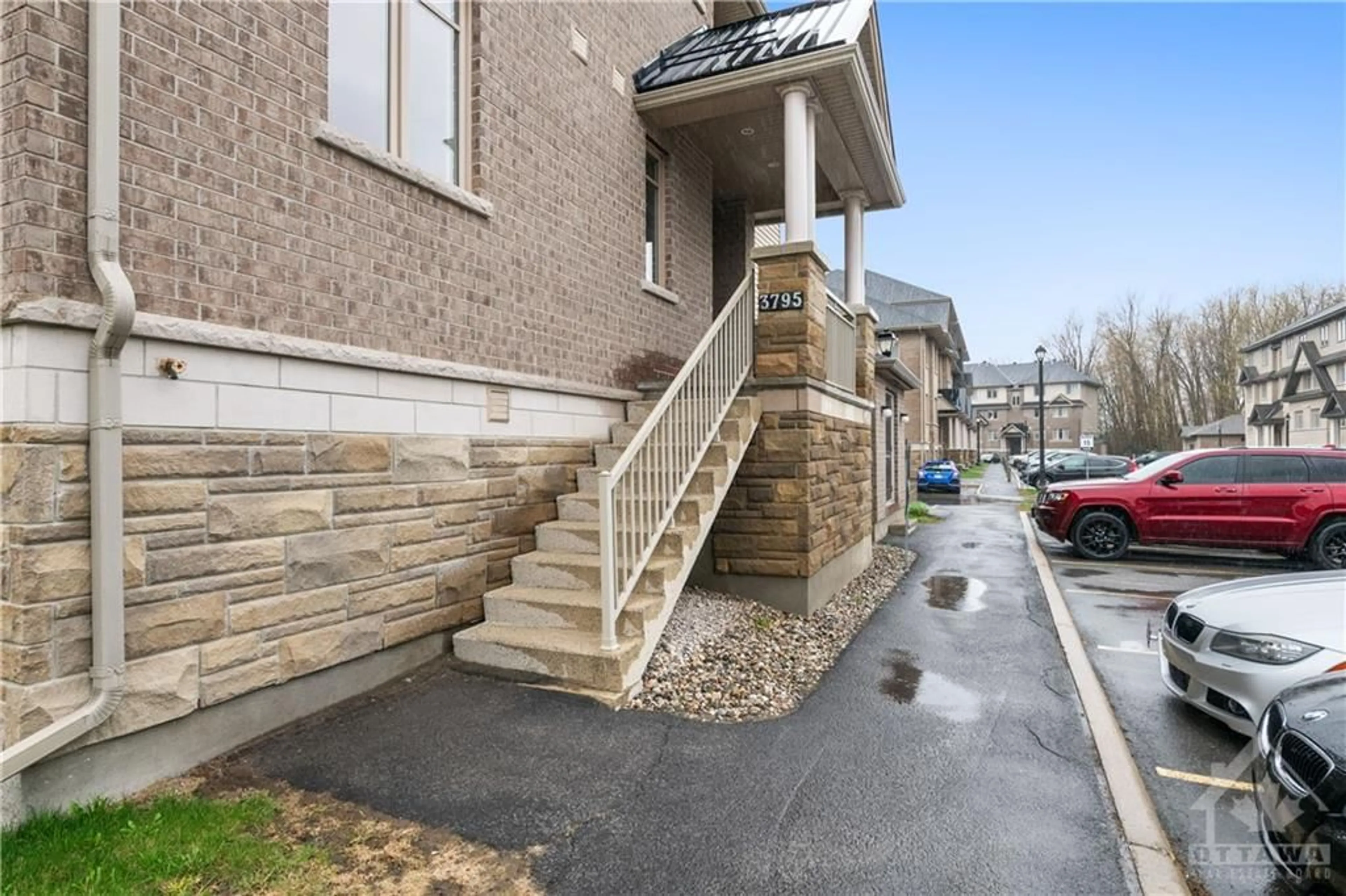 A pic from exterior of the house or condo for 3795 CANYON WALK Dr, Ottawa Ontario K1V 2M4