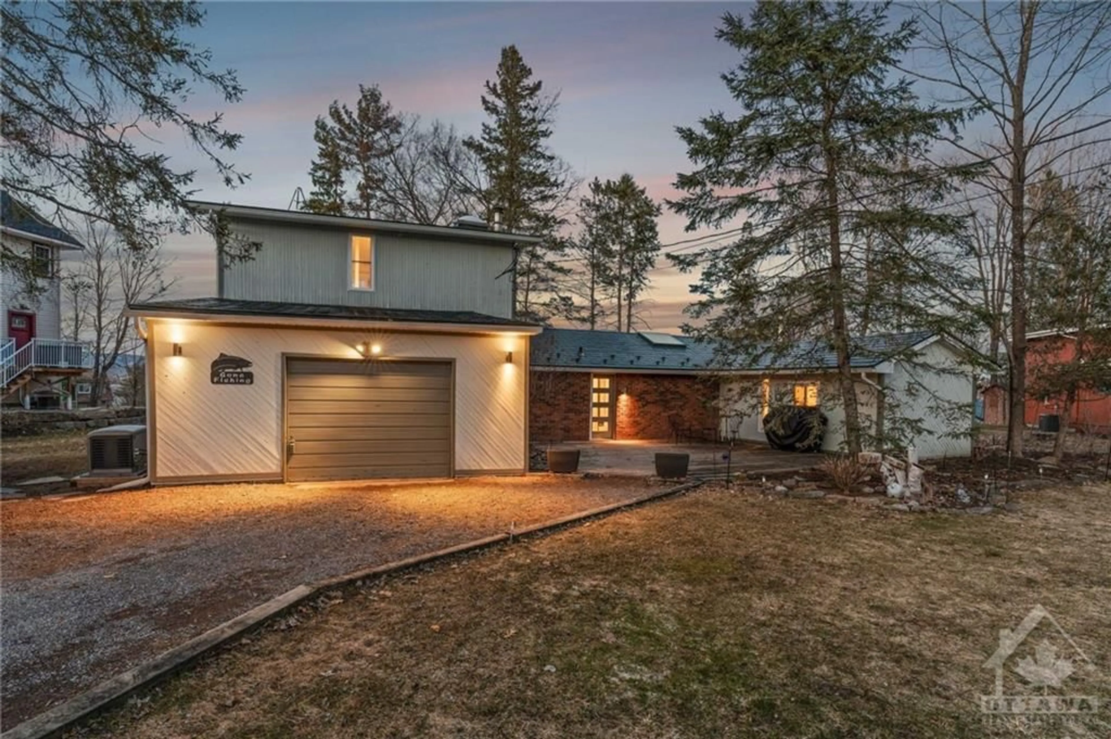 Cottage for 2808 OLD MAPLE Lane, Dunrobin Ontario K0A 1T0