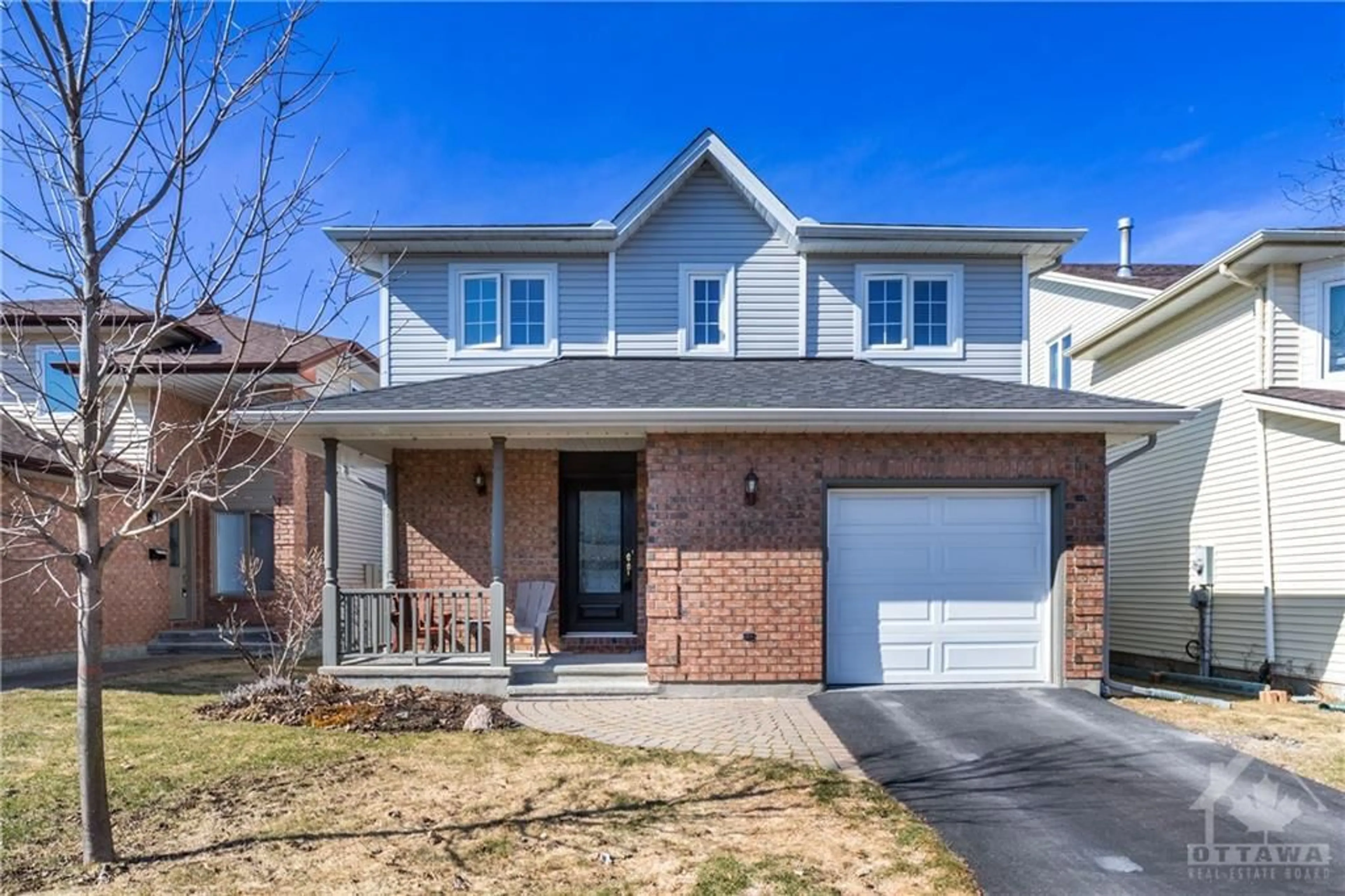 Home with brick exterior material for 1581 DELIA Cres, Orleans Ontario K4A 2X7