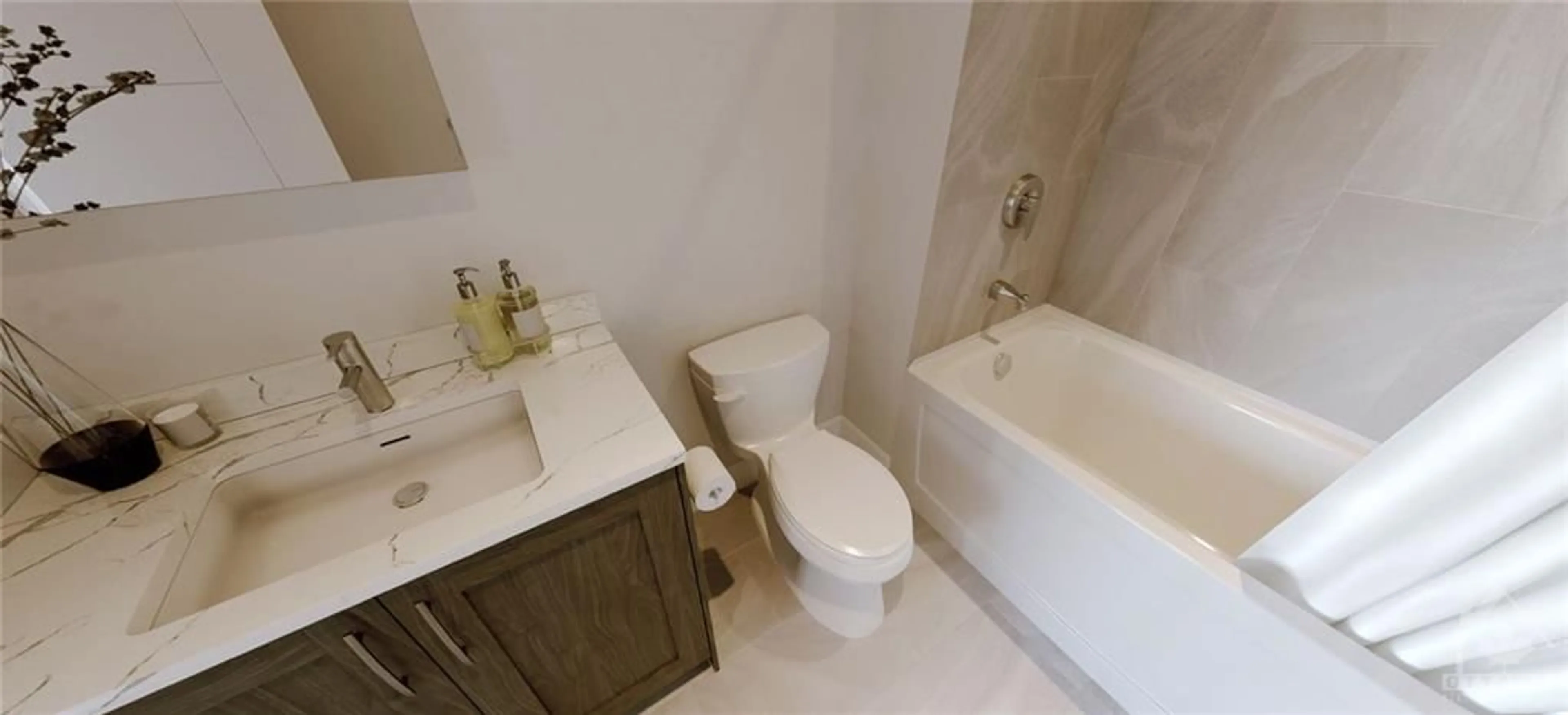 Bathroom, not visible floor for 340 QUEEN St #701, Ottawa Ontario K1R 0G1