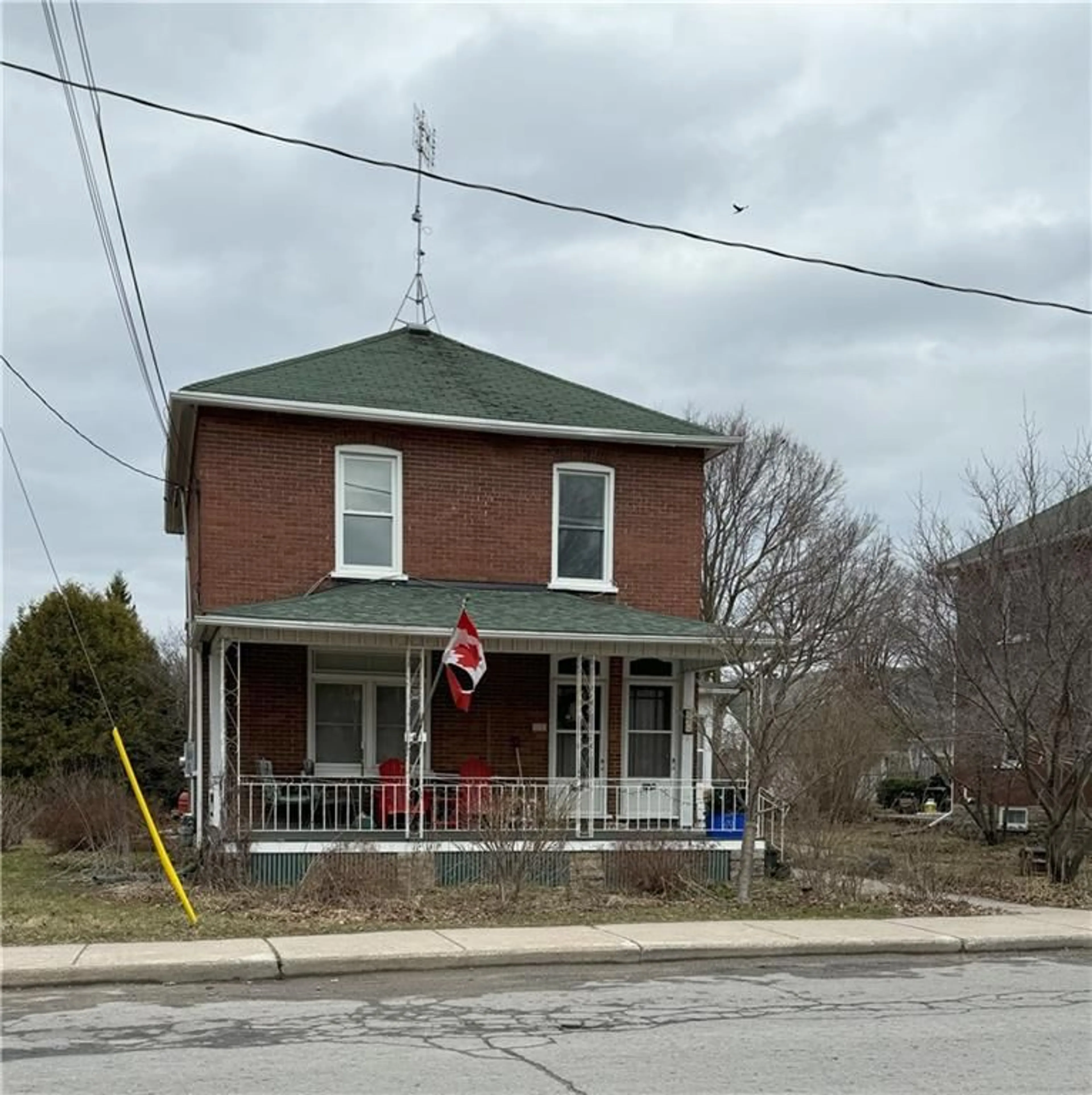 Frontside or backside of a home for 62 WILLIAM St, Smiths Falls Ontario K7A 1N3