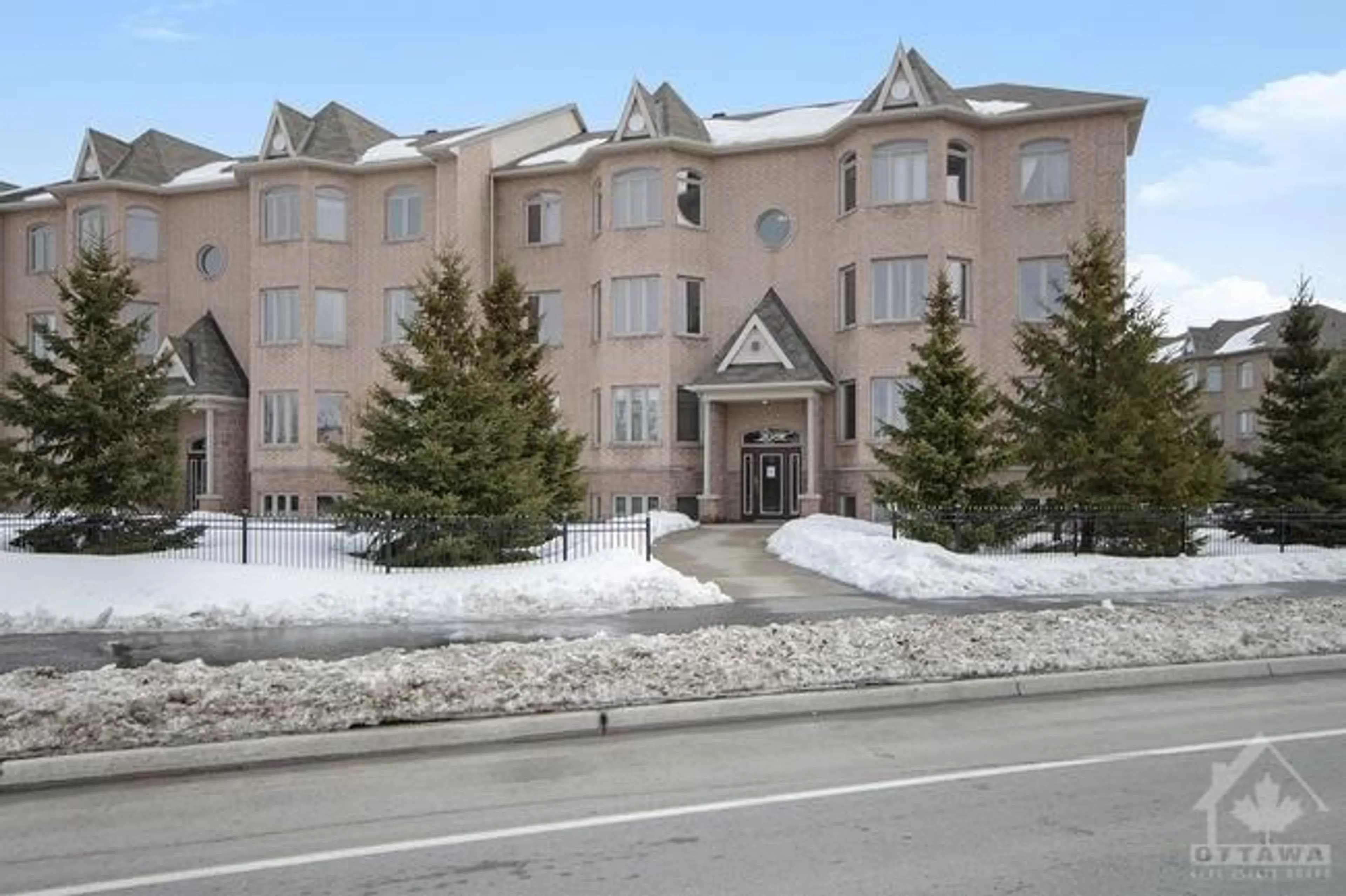 A pic from exterior of the house or condo for 2082 VALIN St #5, Orleans Ontario K4A 0C1
