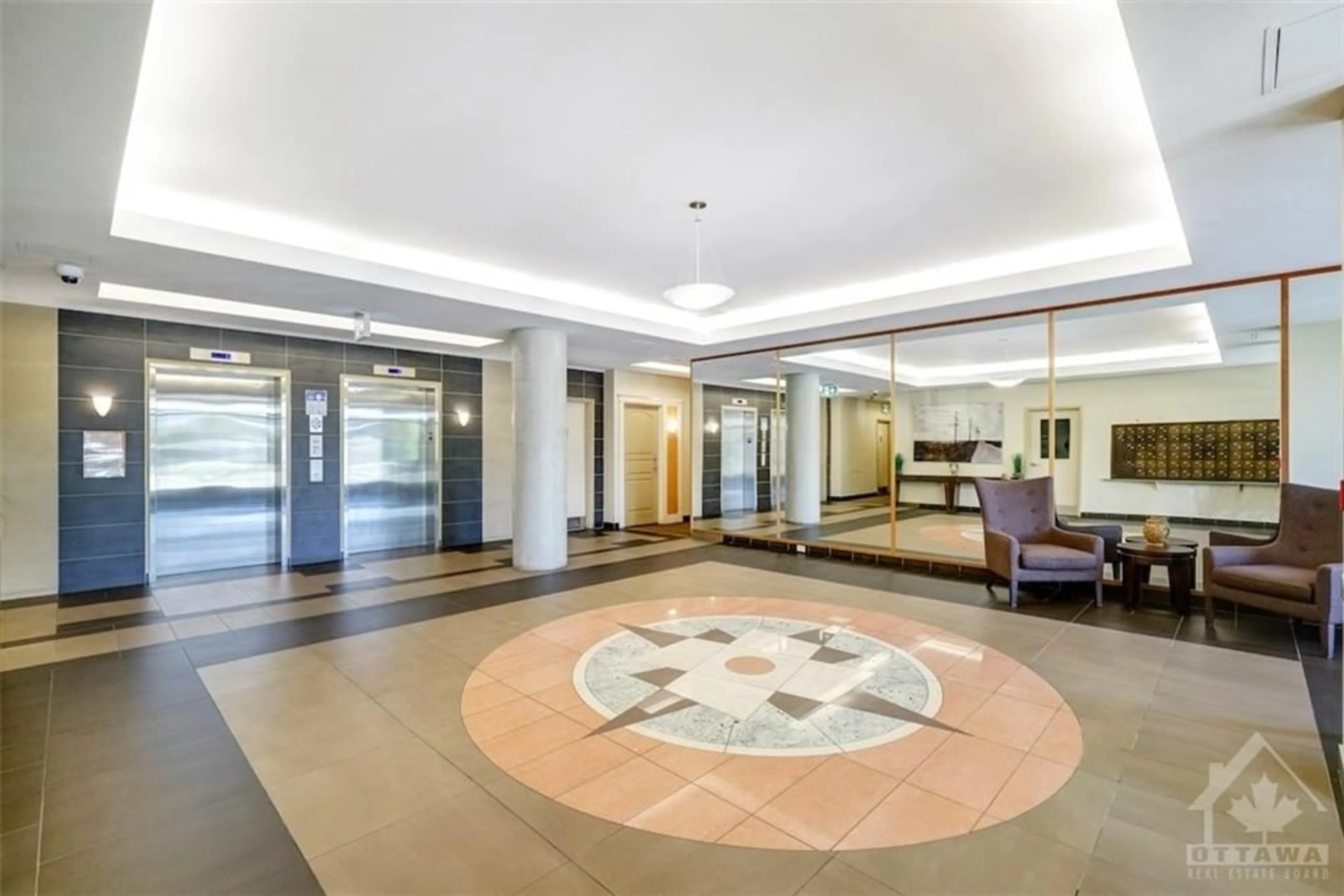 Indoor lobby for 100 ROGER GUINDON Ave #403, Ottawa Ontario K1G 3Z7