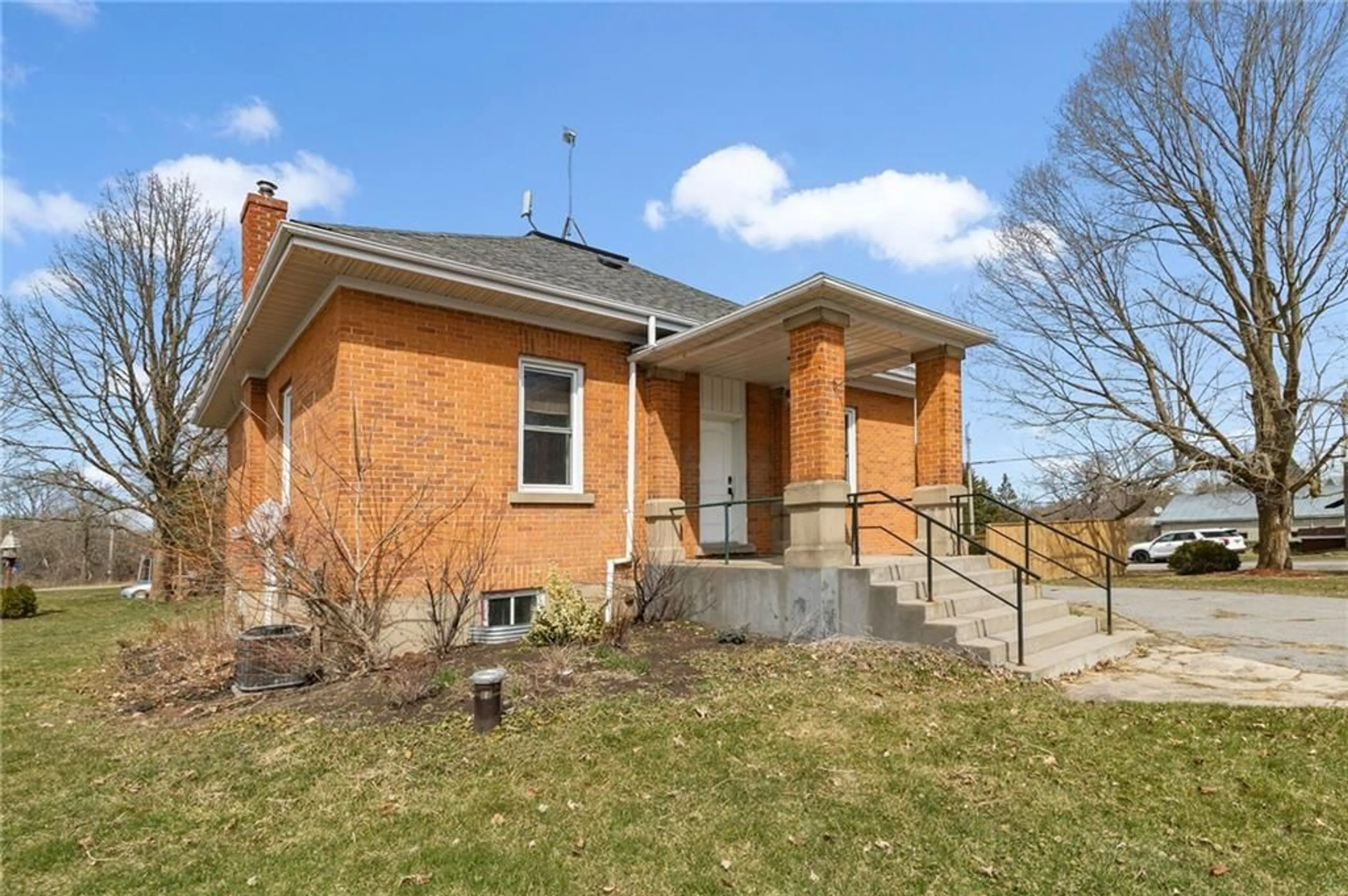 Home with brick exterior material for 9366 ADDISON GREENBUSH Rd, Addison Ontario K0E 1A0