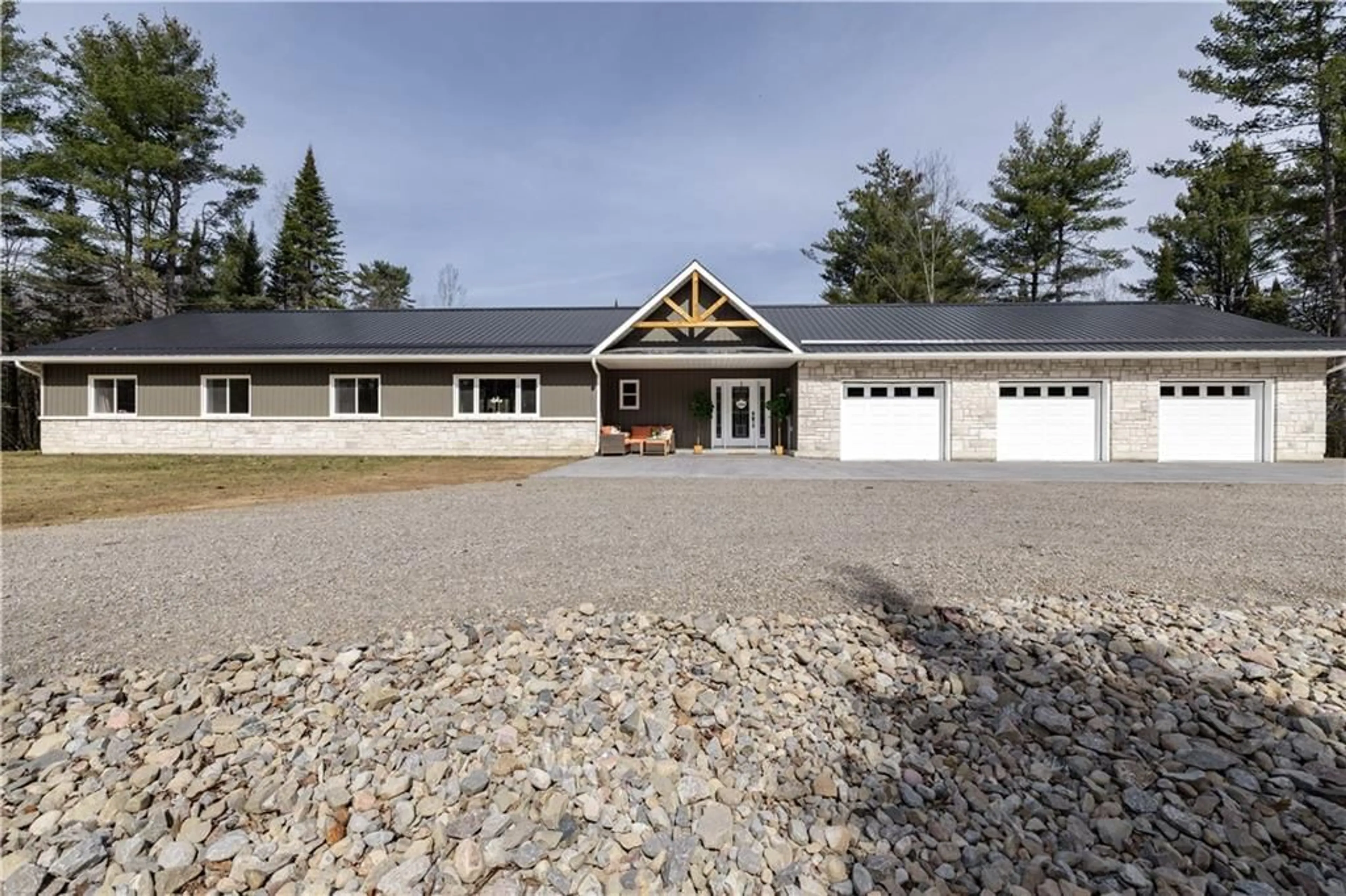 Cottage for 544 MARSH Rd, Pembroke Ontario K8A 6W4