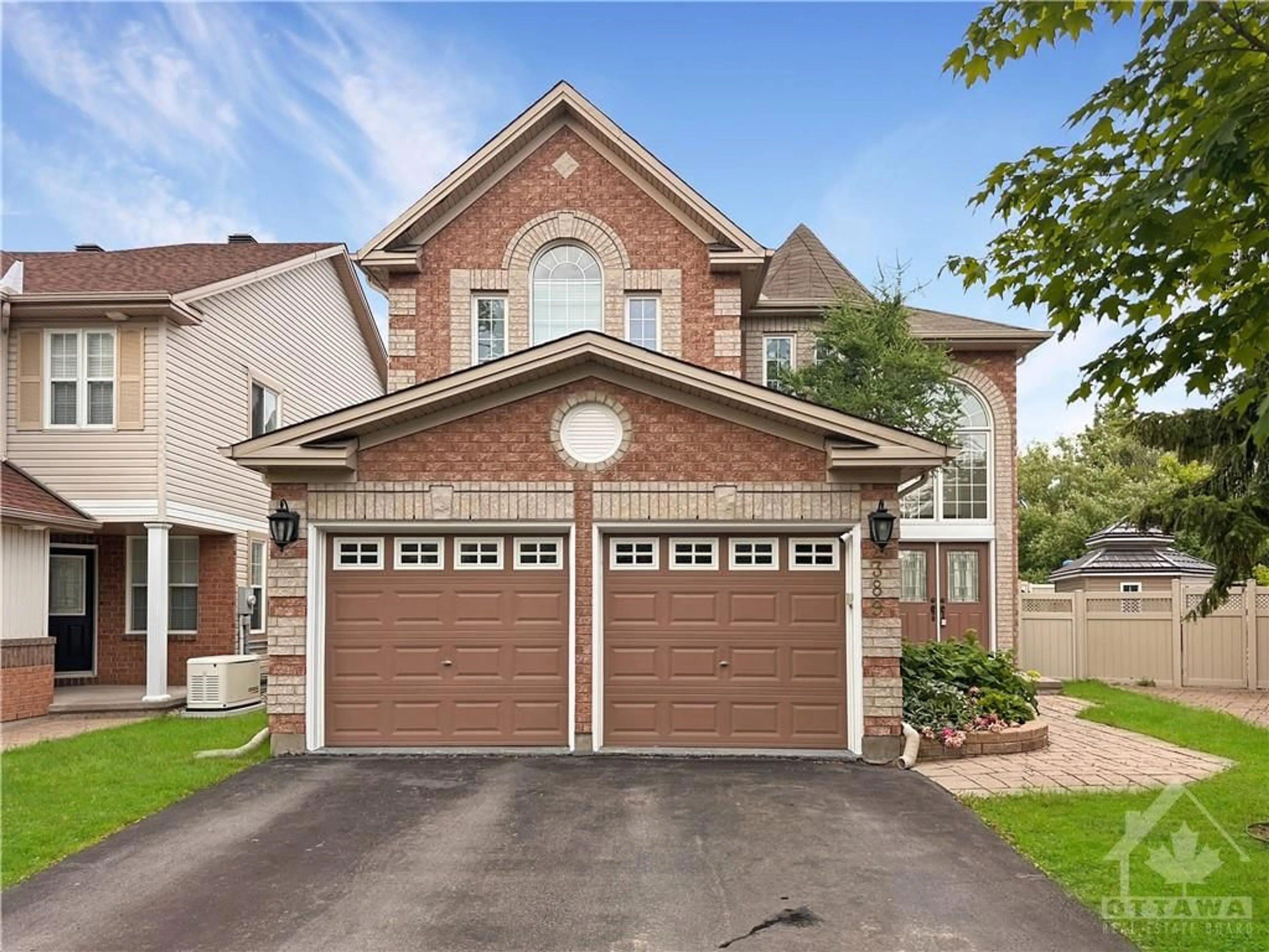Frontside or backside of a home for 2389 GLANDRIEL Cres, Orleans Ontario K4A 4T1