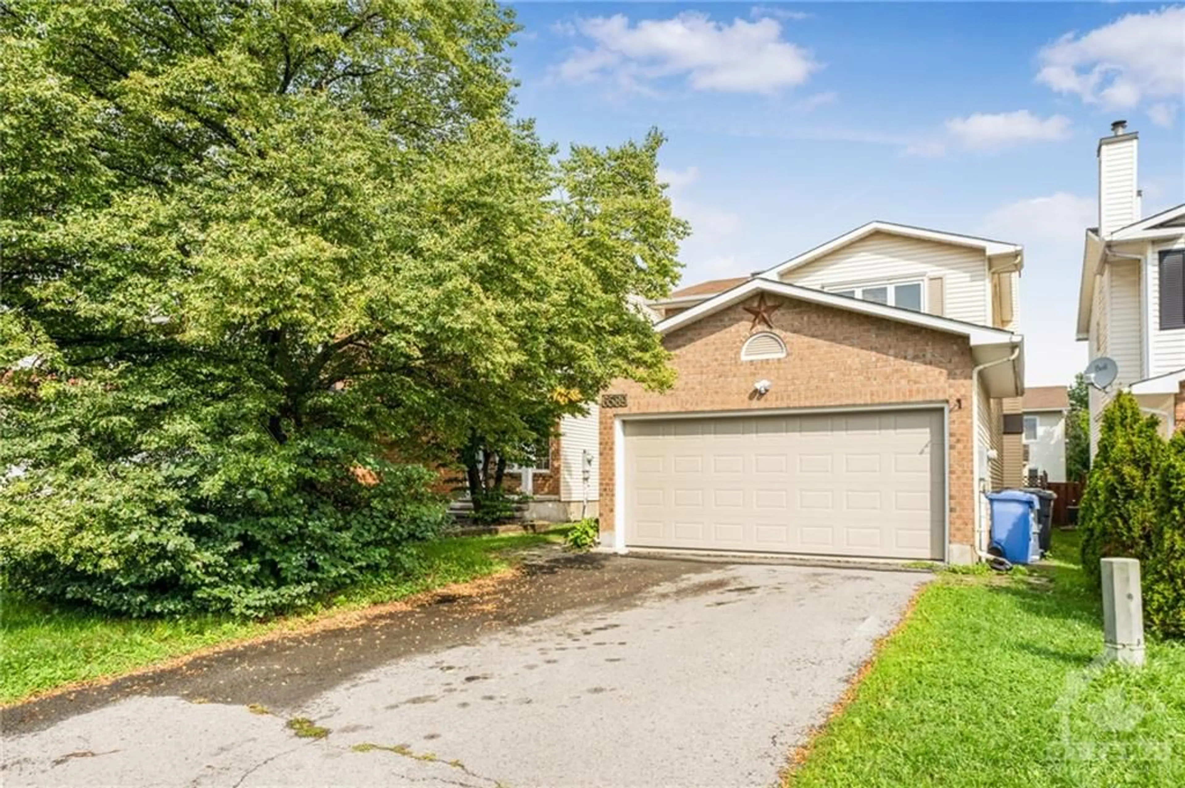 A pic from exterior of the house or condo for 6589 DES MERLES Lane, Orleans Ontario K1C 6P4