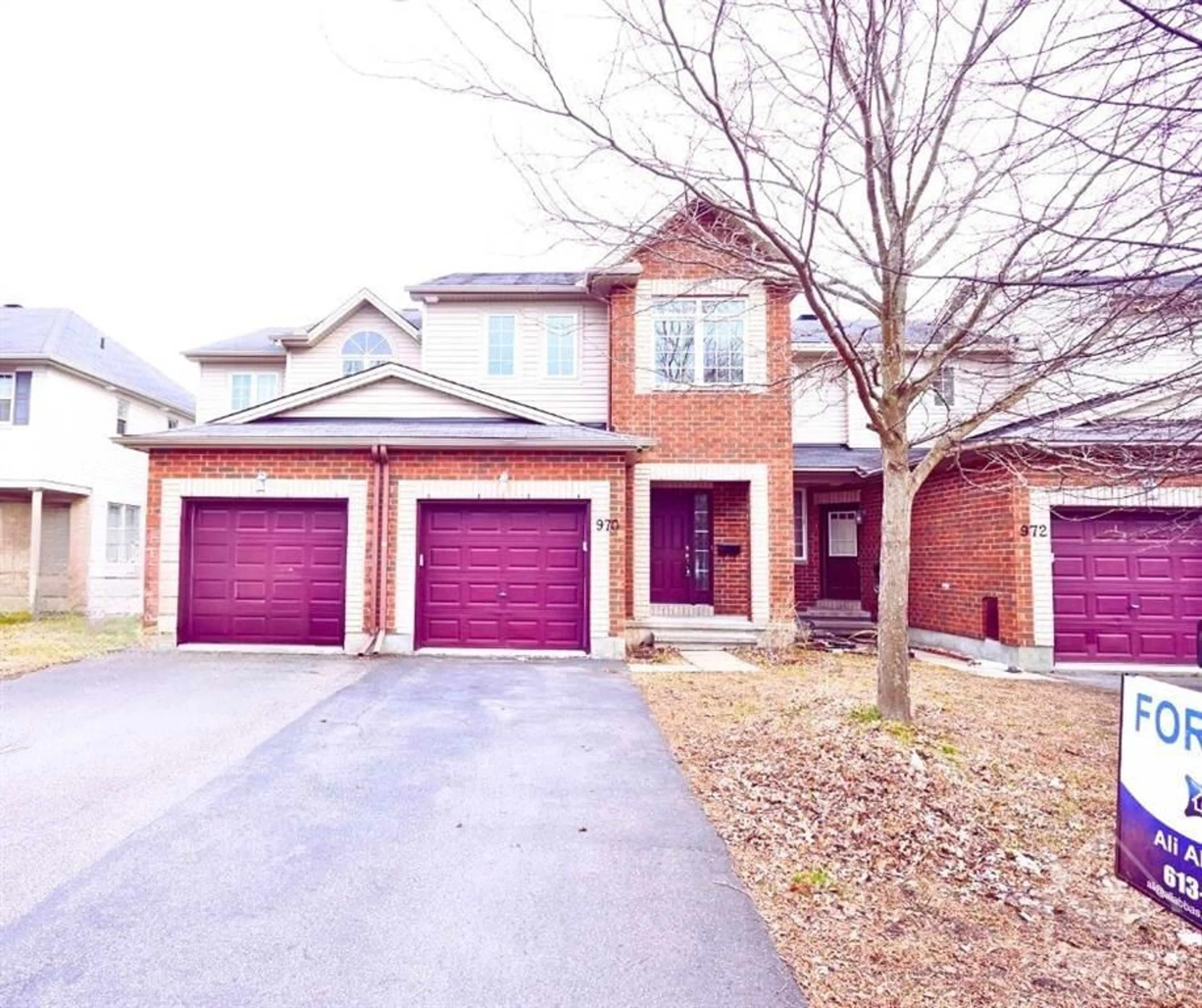 A pic from exterior of the house or condo for 970 KLONDIKE Rd, Kanata Ontario K2K 0C5