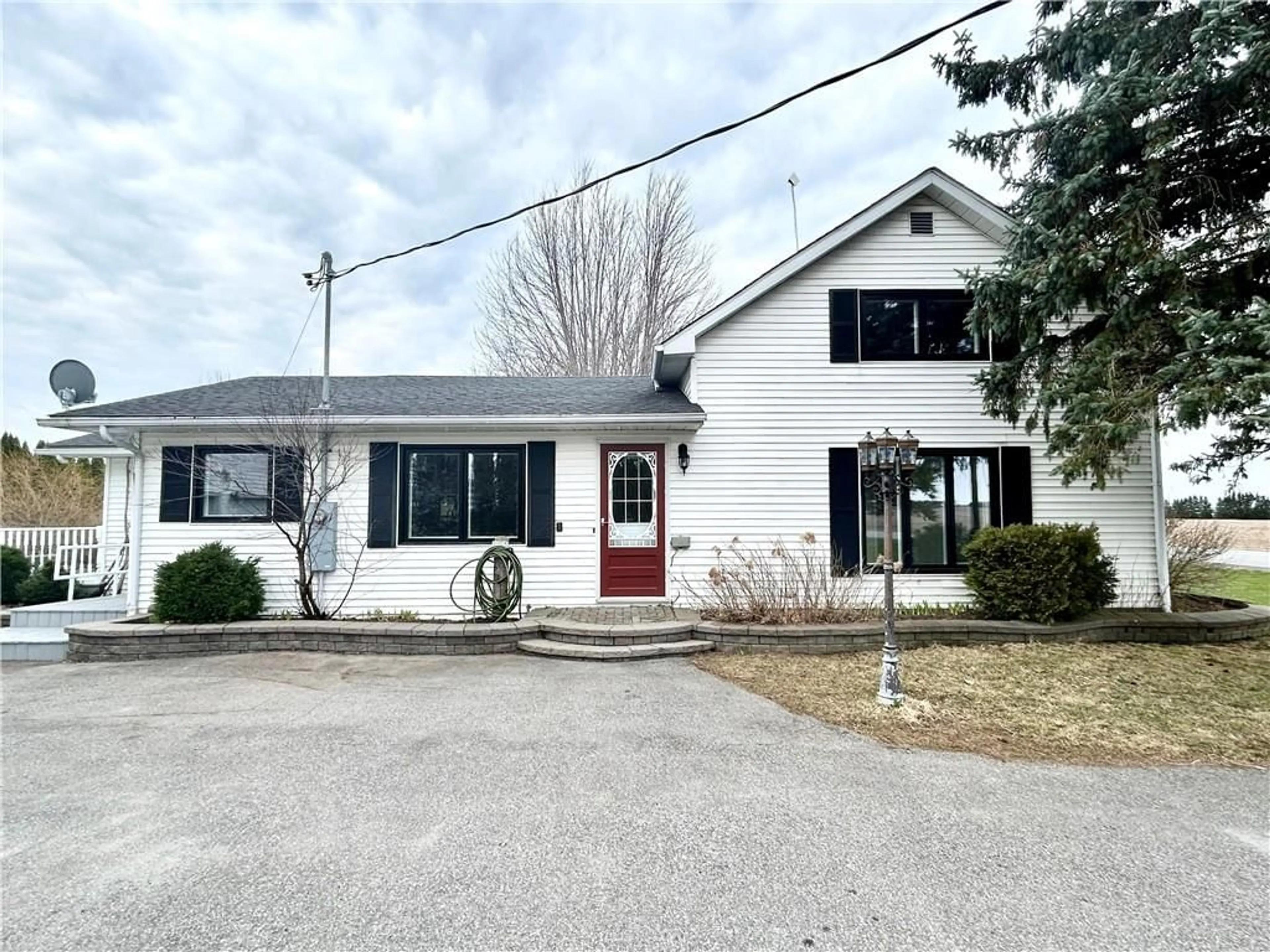 Outside view for 11908 TOYEHILL Rd, Winchester Ontario K0C 2K0